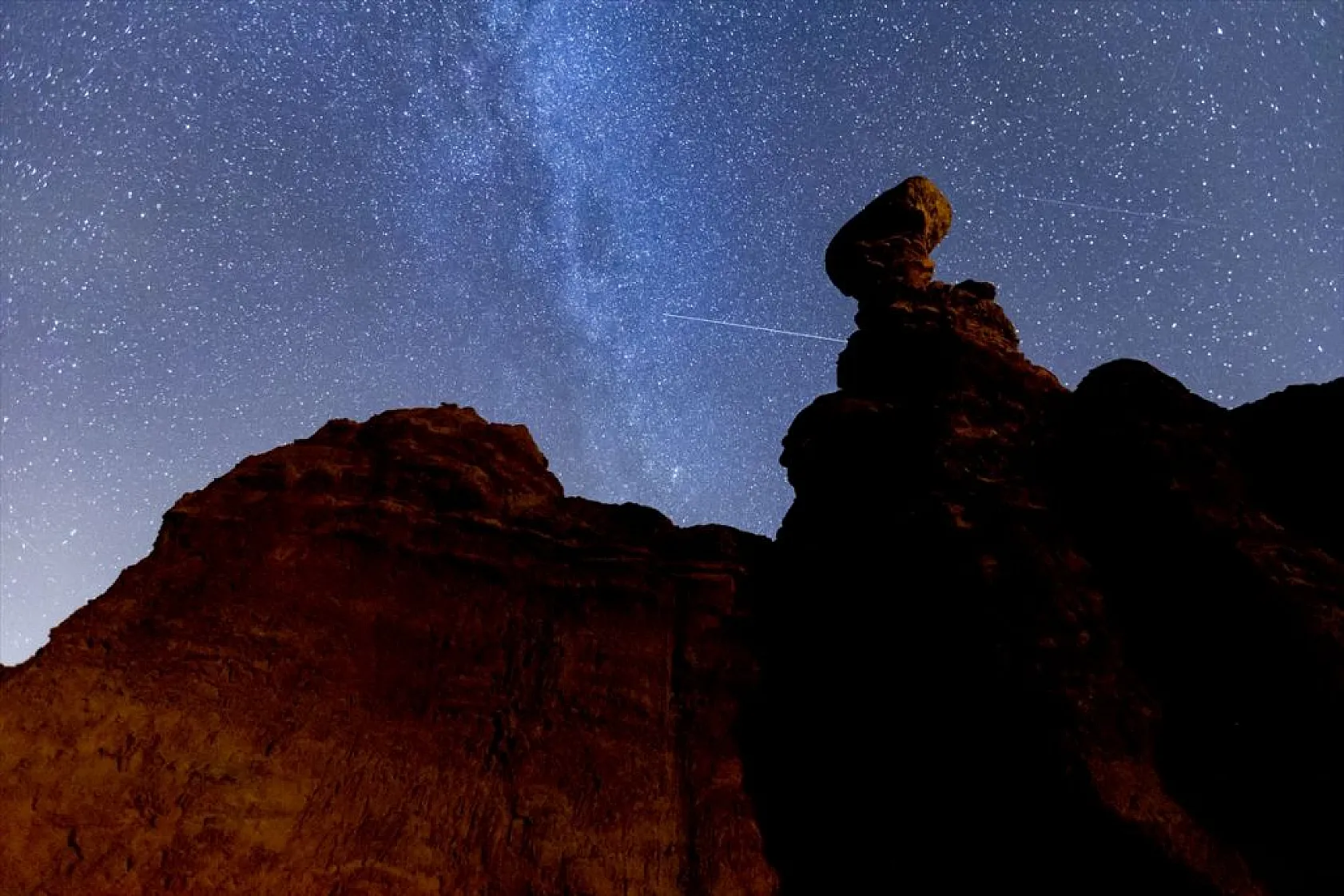 Narman Peribacaları 'yıldız şöleni' ile görüntülendi