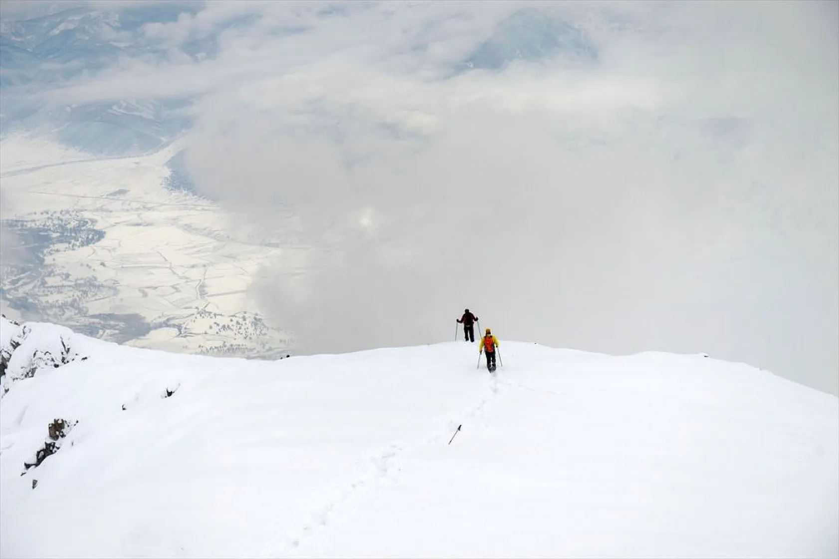 Tunceli'de dağcılar Gelincik Zirvesi'ne tırmandı