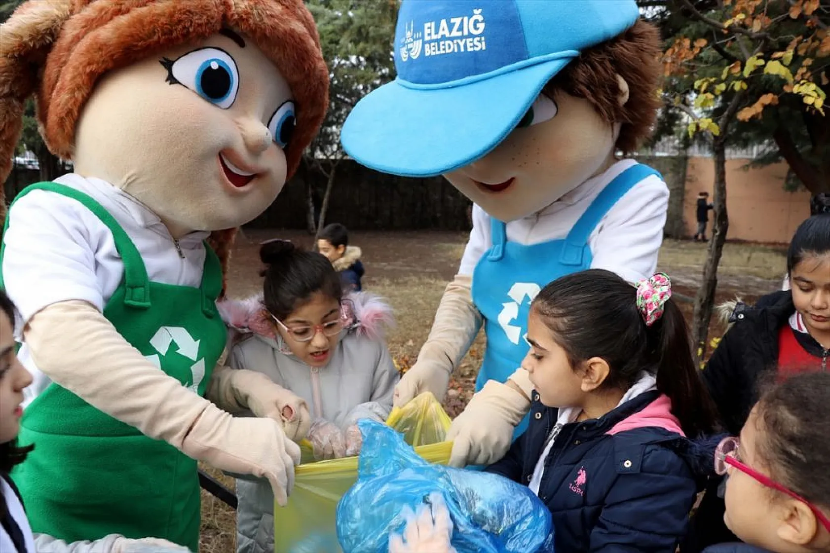 'İklim' ve 'Yağmur', öğrencilere geri dönüşüm ve çevreci bilinci aşılıyor
