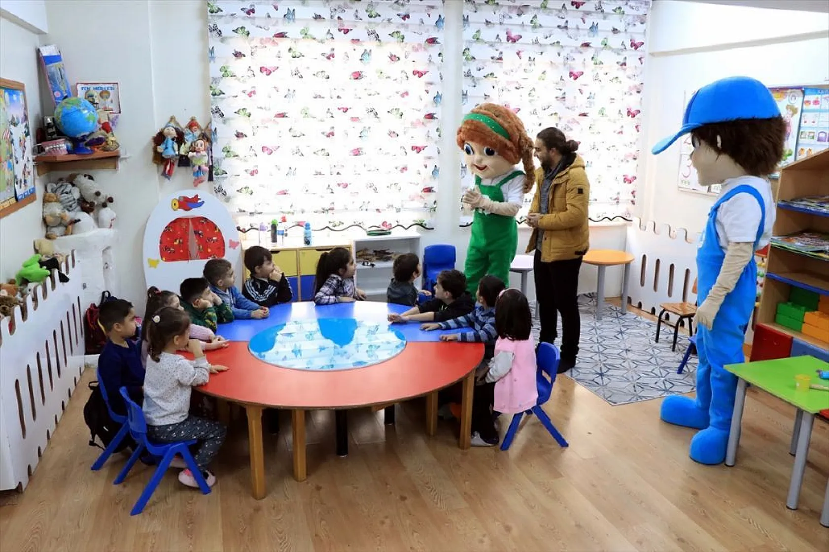 'İklim' ve 'Yağmur', öğrencilere geri dönüşüm ve çevreci bilinci aşılıyor