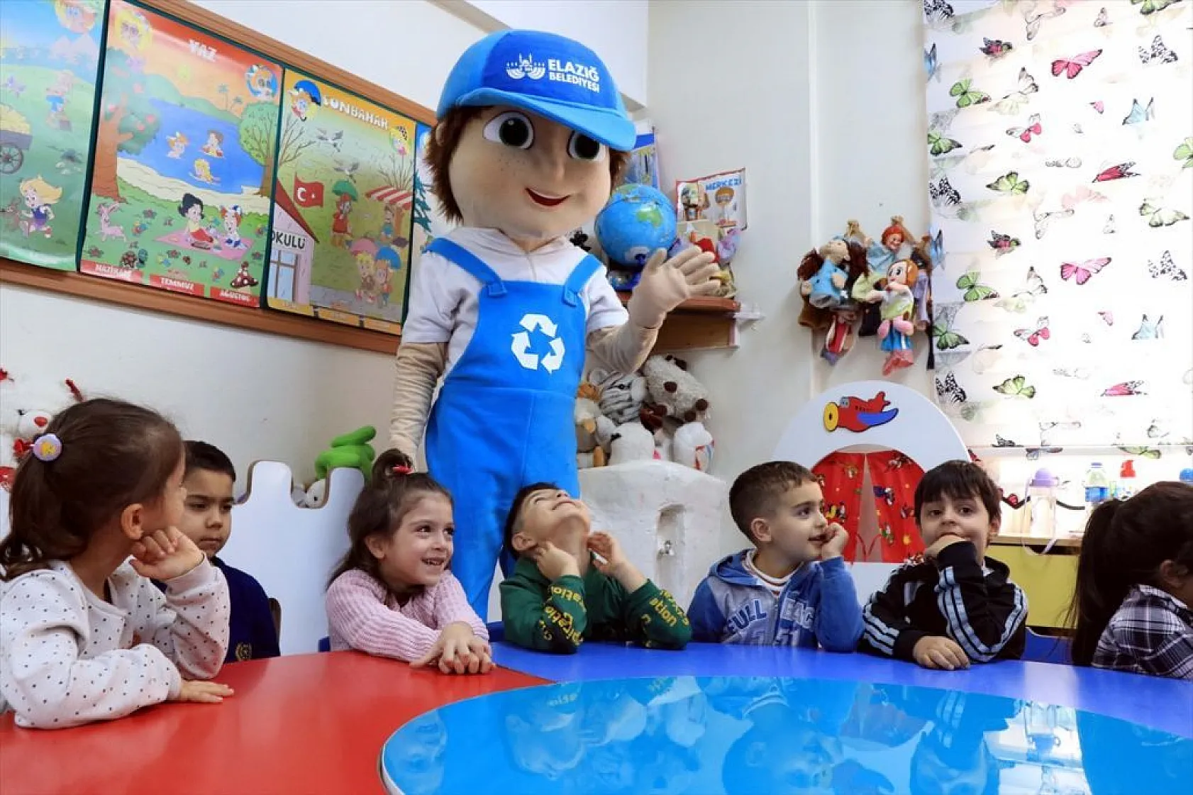 'İklim' ve 'Yağmur', öğrencilere geri dönüşüm ve çevreci bilinci aşılıyor