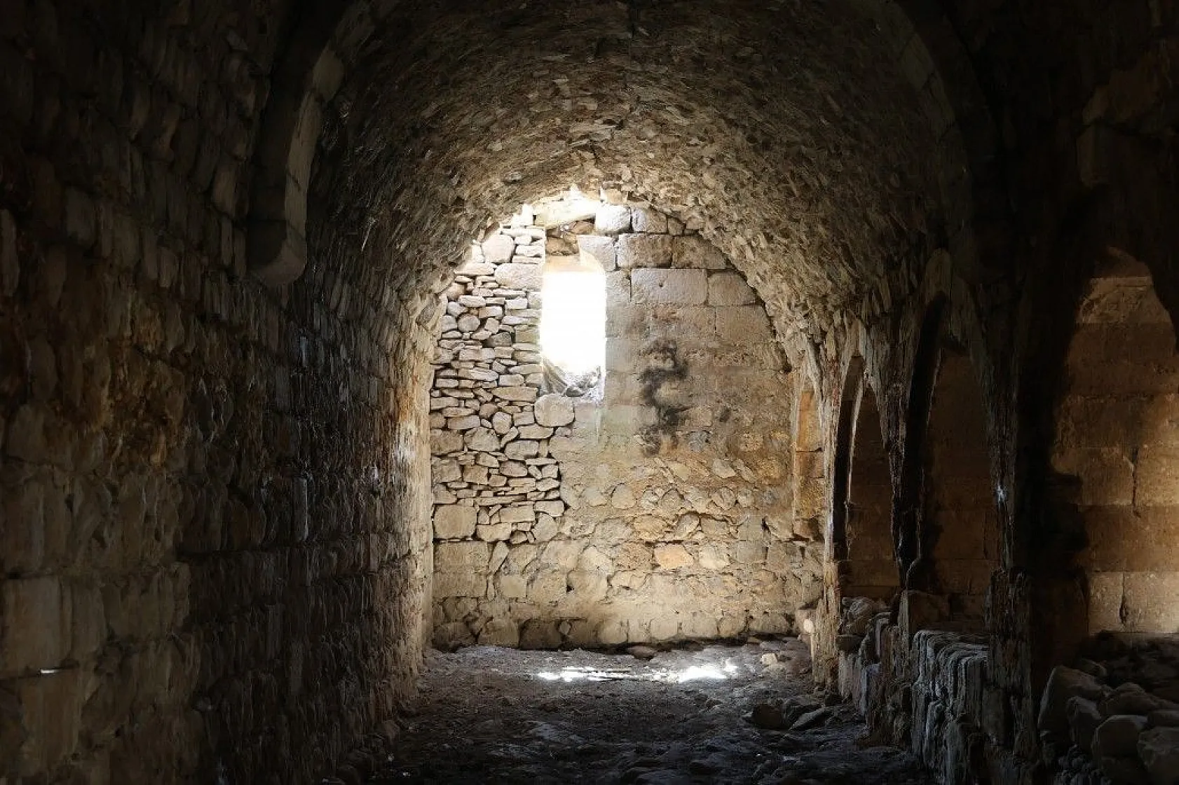 750 yıllık kervansaray zamana direniyor