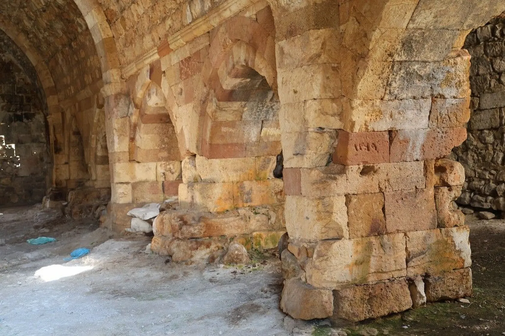 750 yıllık kervansaray zamana direniyor