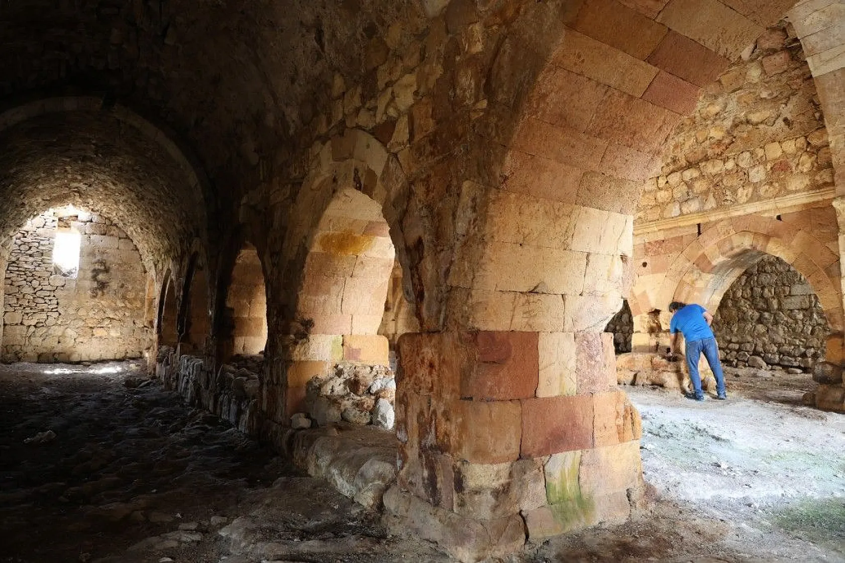 750 yıllık kervansaray zamana direniyor