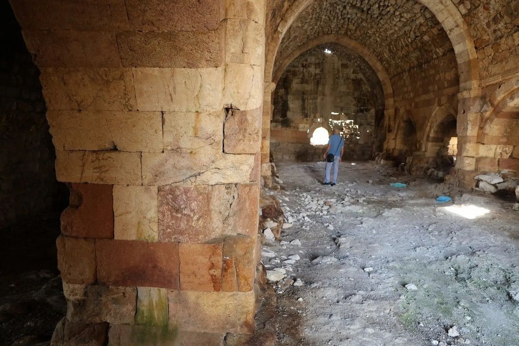 750 yıllık kervansaray zamana direniyor