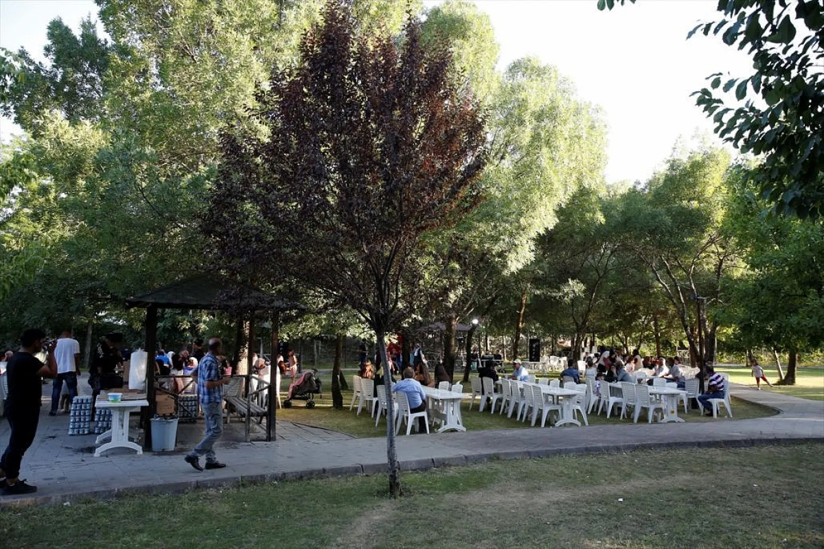 Karakoçan'ın nüfusu yazın gurbetçilerle 3 katı aşıyor