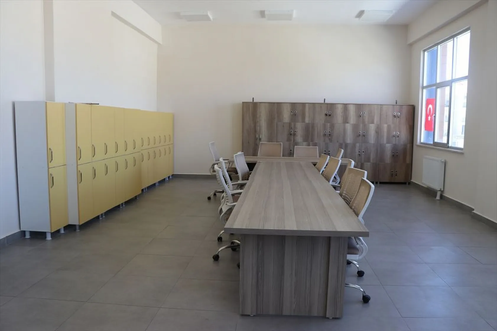 Elazığ'ın farklı noktalarında modern okullar yükseliyor