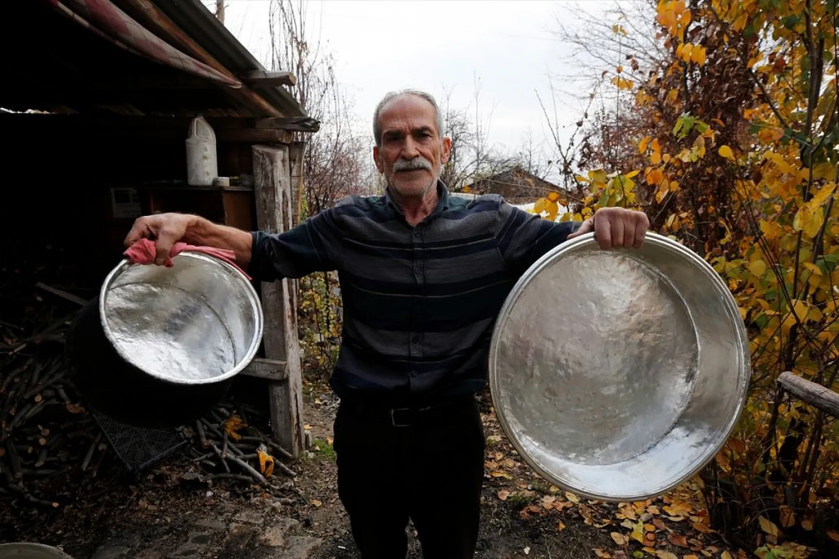 Battal usta, baba yadigarı kalaycılığı 52 yıldır sürdürüyor
