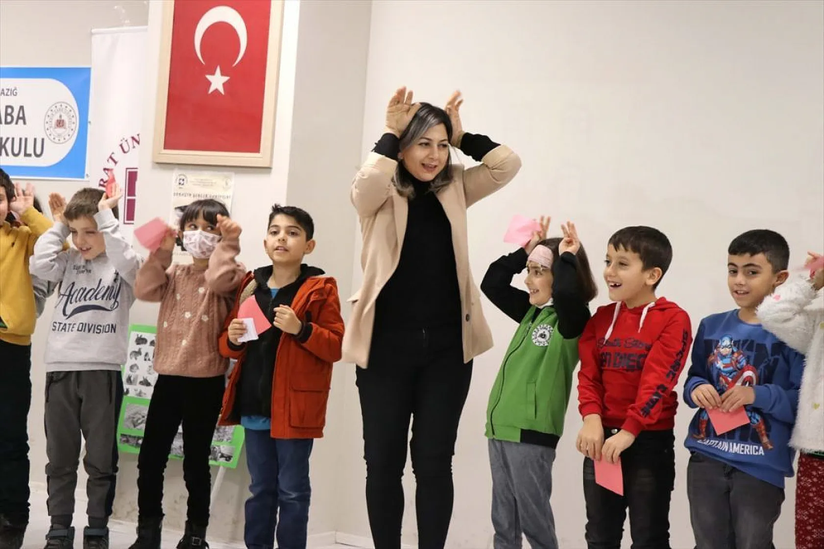 'Sokağın Gerçek Sahipleri Projesi' öğrencilerle buluştu