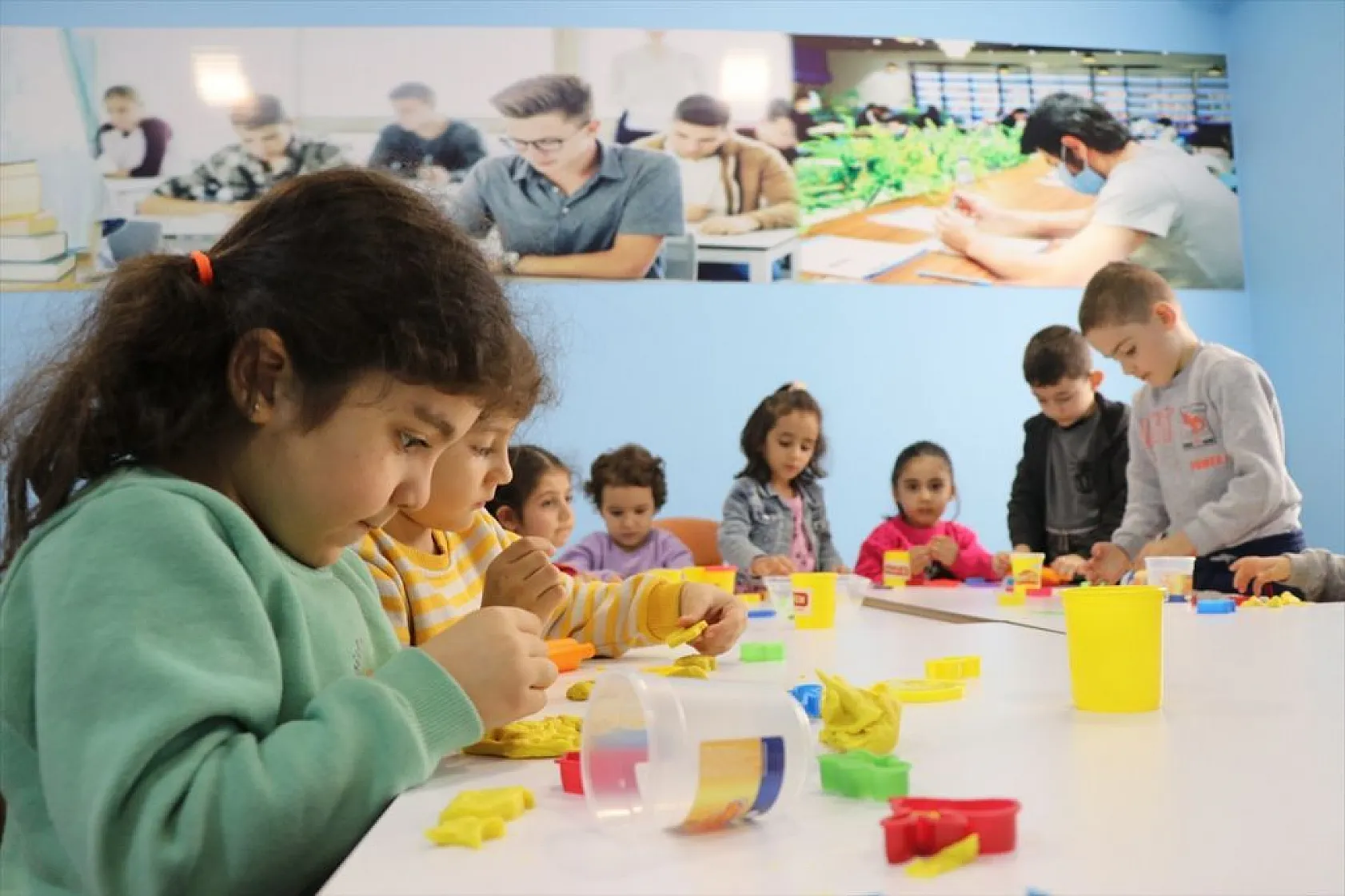 Depremzede minikler için, yurtta ana sınıfı oluşturuldu