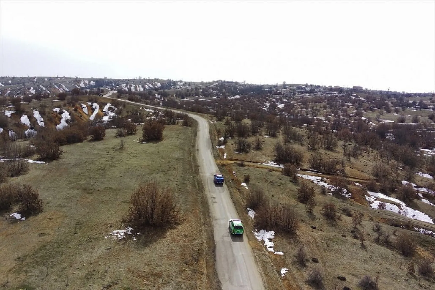 Elazığ'da ekipler, depremzedelerin yaralarını sarıyor