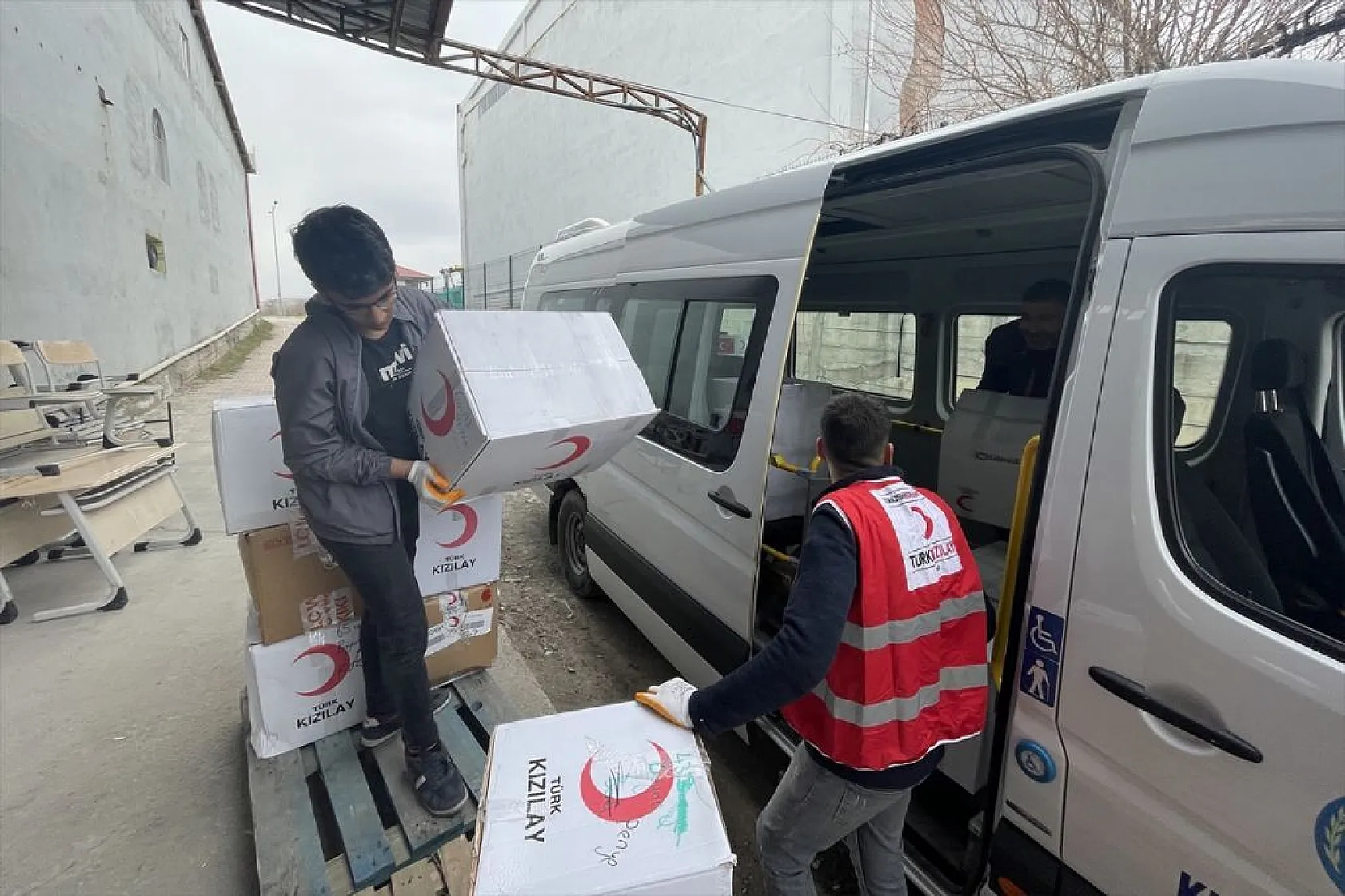 Elazığlılar, afetzedeler için tek yürek oldu