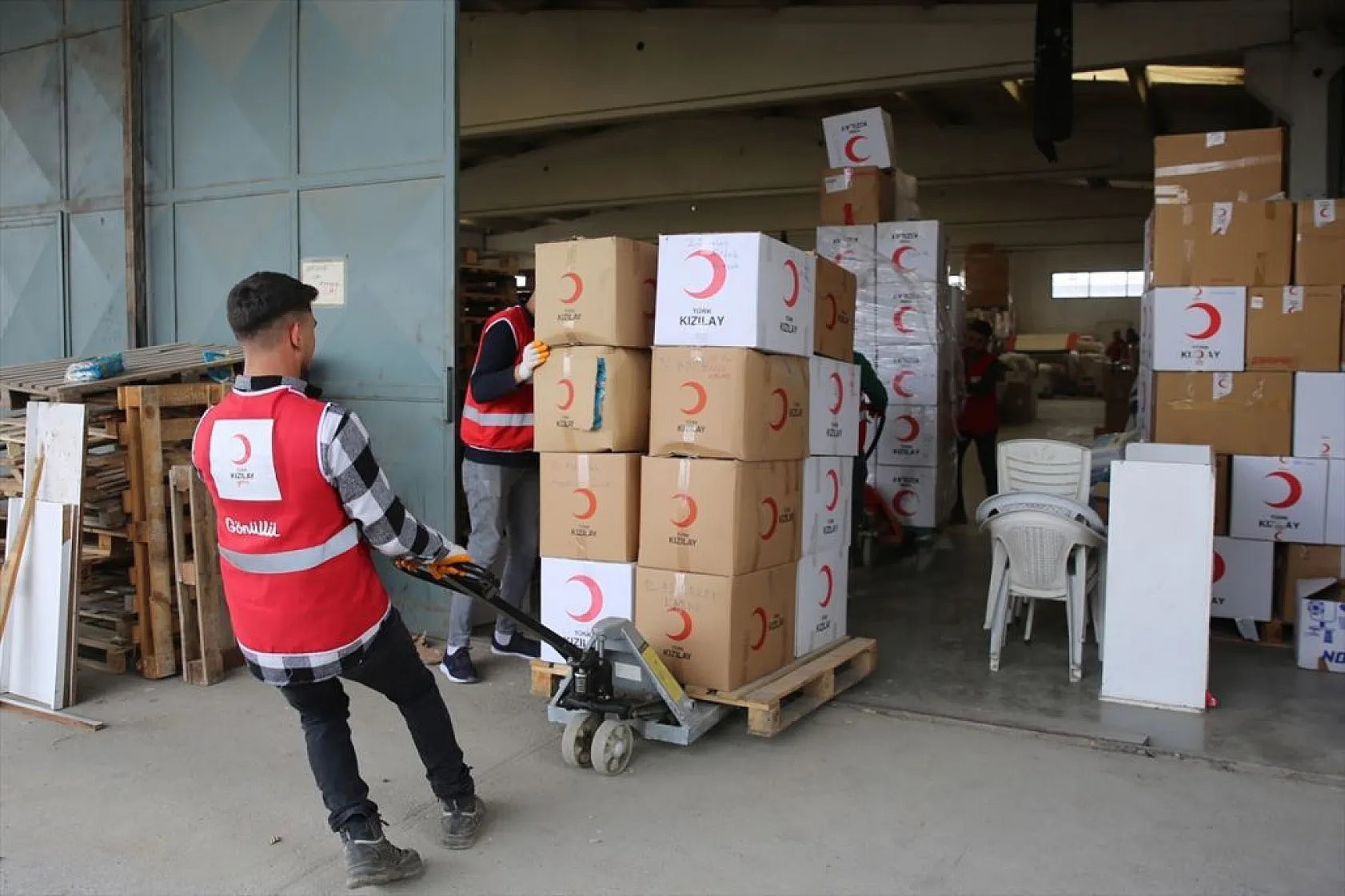 Elazığlılar, afetzedeler için tek yürek oldu