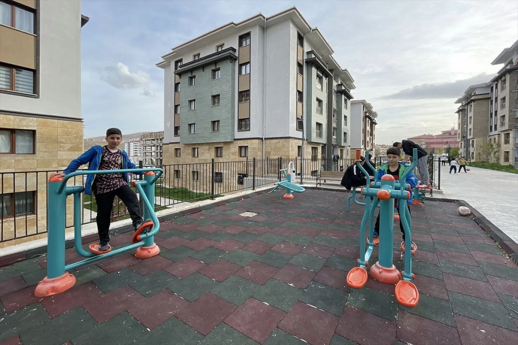 Elazığ'da depremzedeler yeni konutlarına kentsel dönüşümle kavuştu