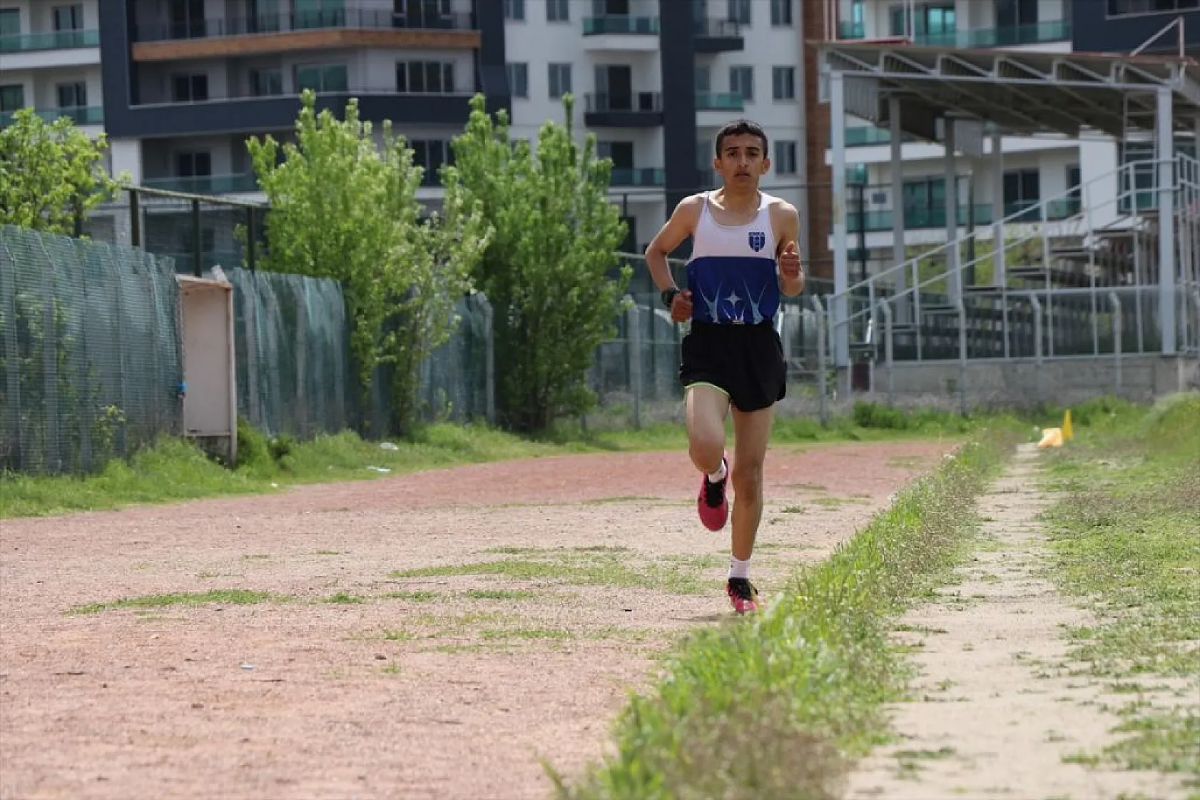 Elazığlı milli atlet, 'Paris Olimpiyatları'na koşuyor