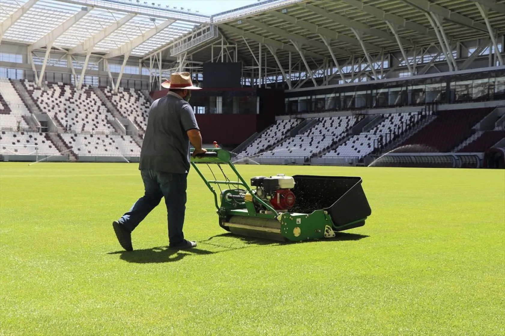 Elazığ'ın modern stadında yarın ilk düdük çalacak