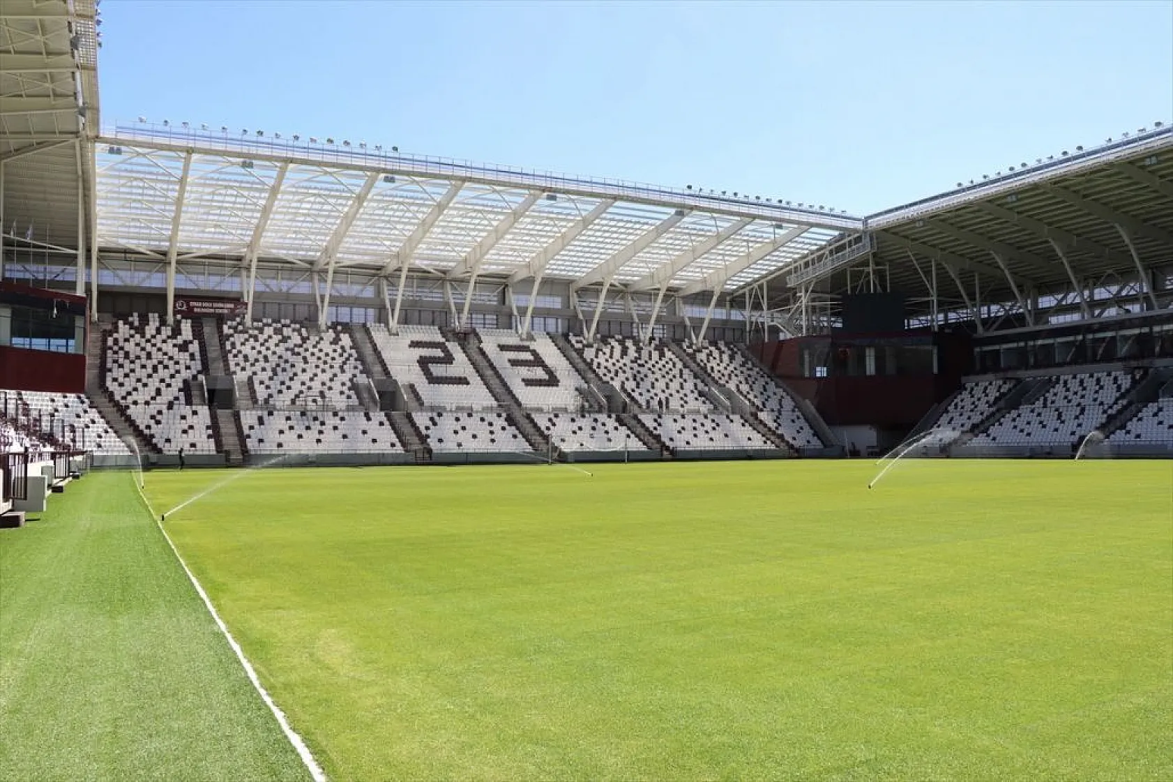 Elazığ'ın modern stadında yarın ilk düdük çalacak