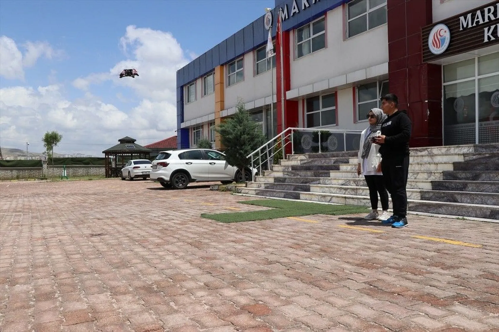 Depremden dolayı yarım kalan hayalini Elazığ'da gerçekleştirdi