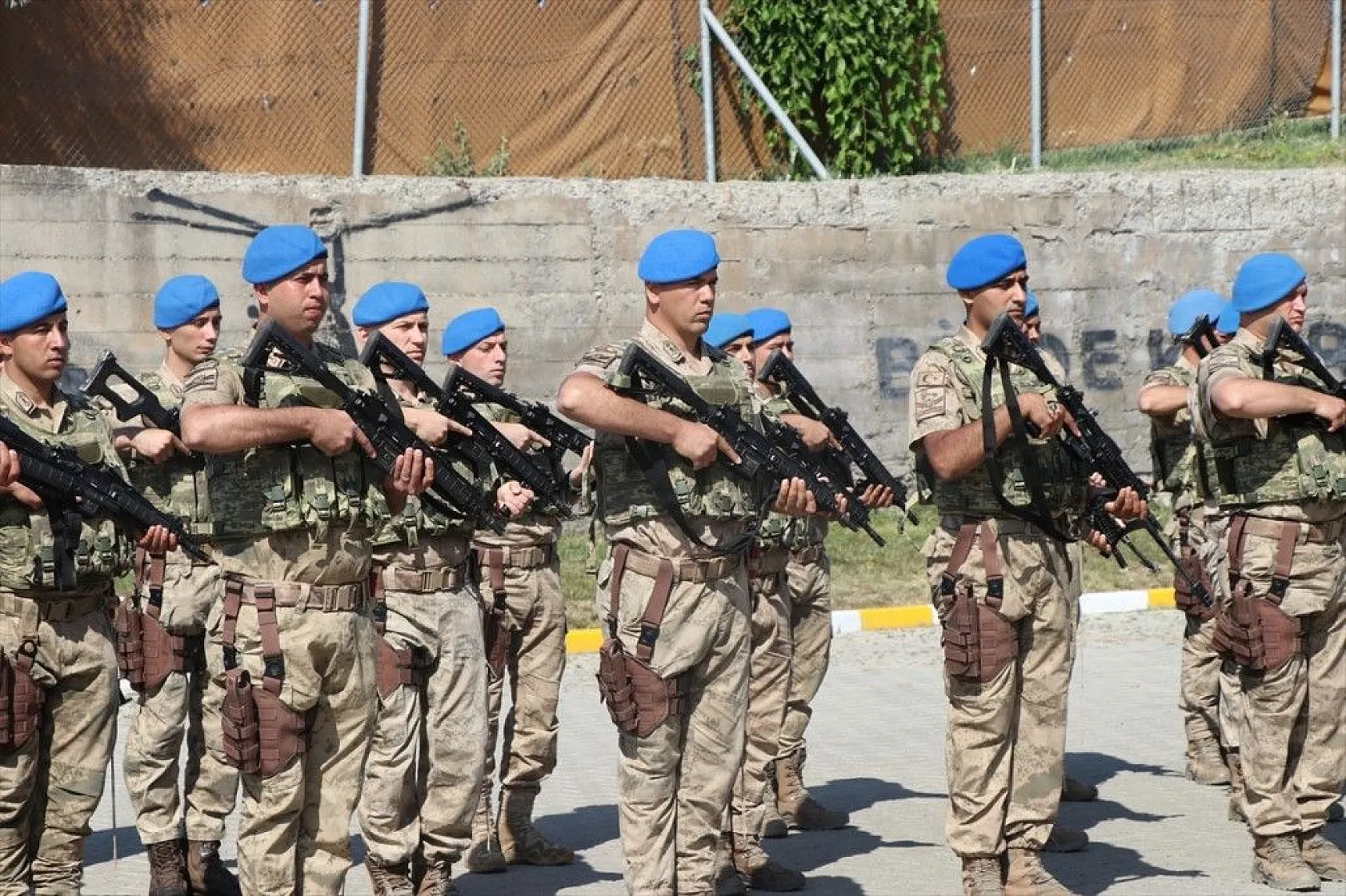 Elazığ'da komandolar dualarla Suriye'ye uğurlandı