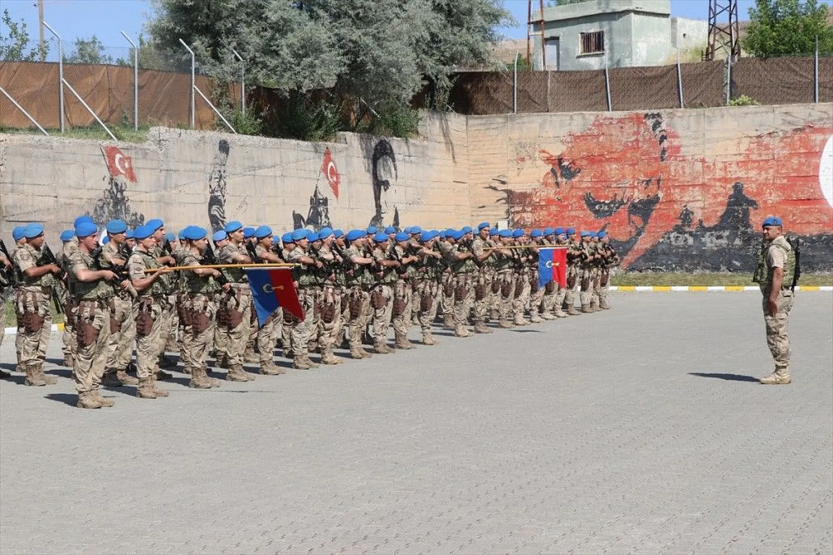 Elazığ'da komandolar dualarla Suriye'ye uğurlandı