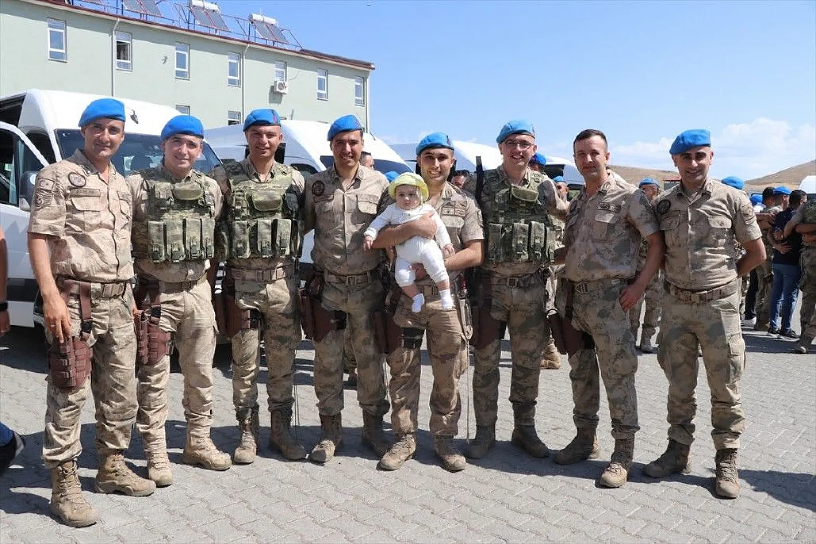 Elazığ'da komandolar dualarla Suriye'ye uğurlandı