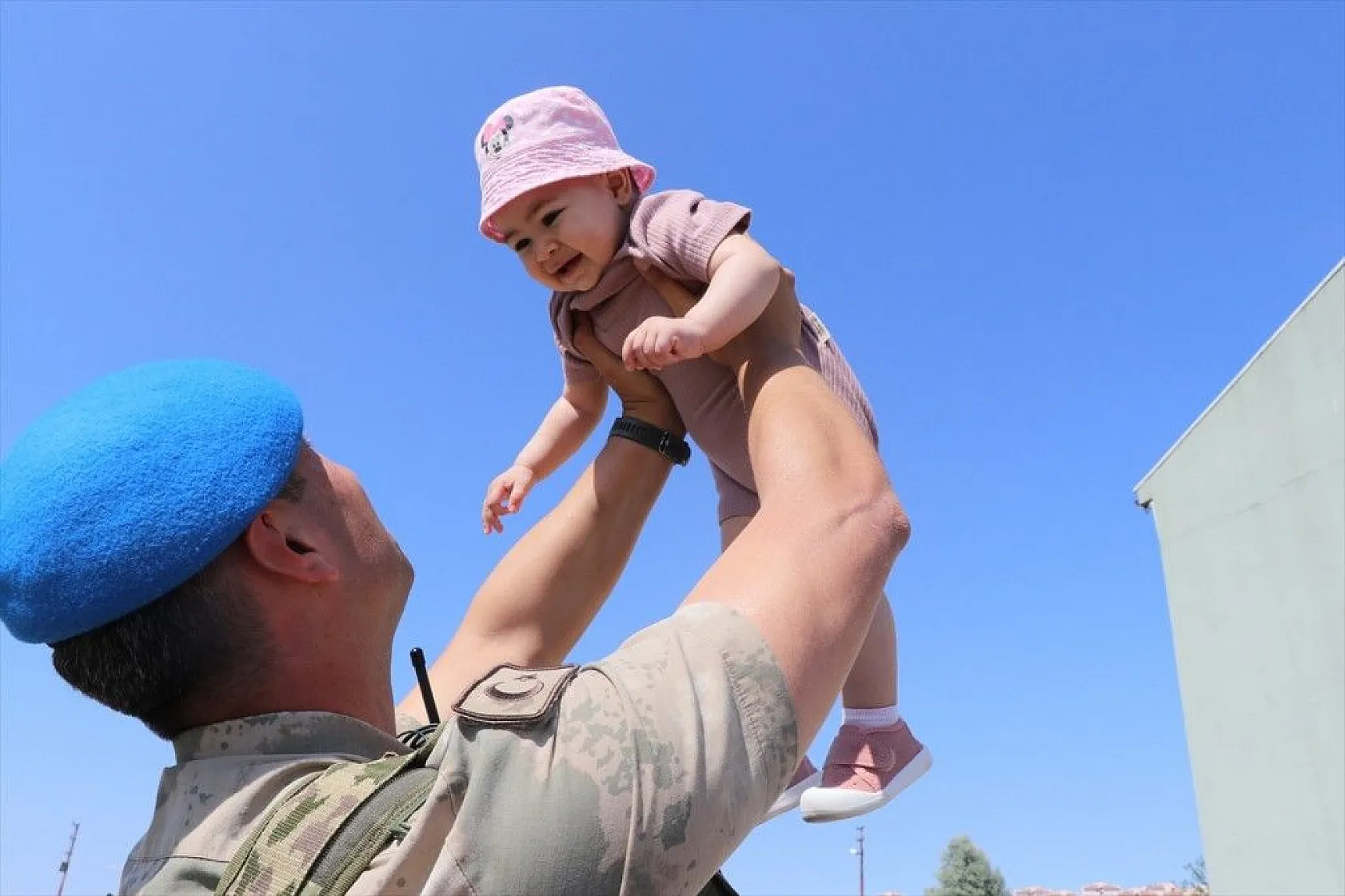 Elazığ'da komandolar dualarla Suriye'ye uğurlandı