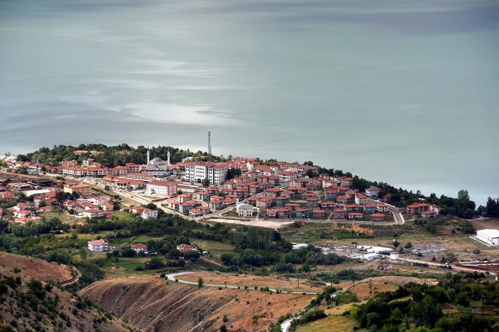 Hazar Gölü, bayramda tatilcilerin doğudaki tercihi olacak