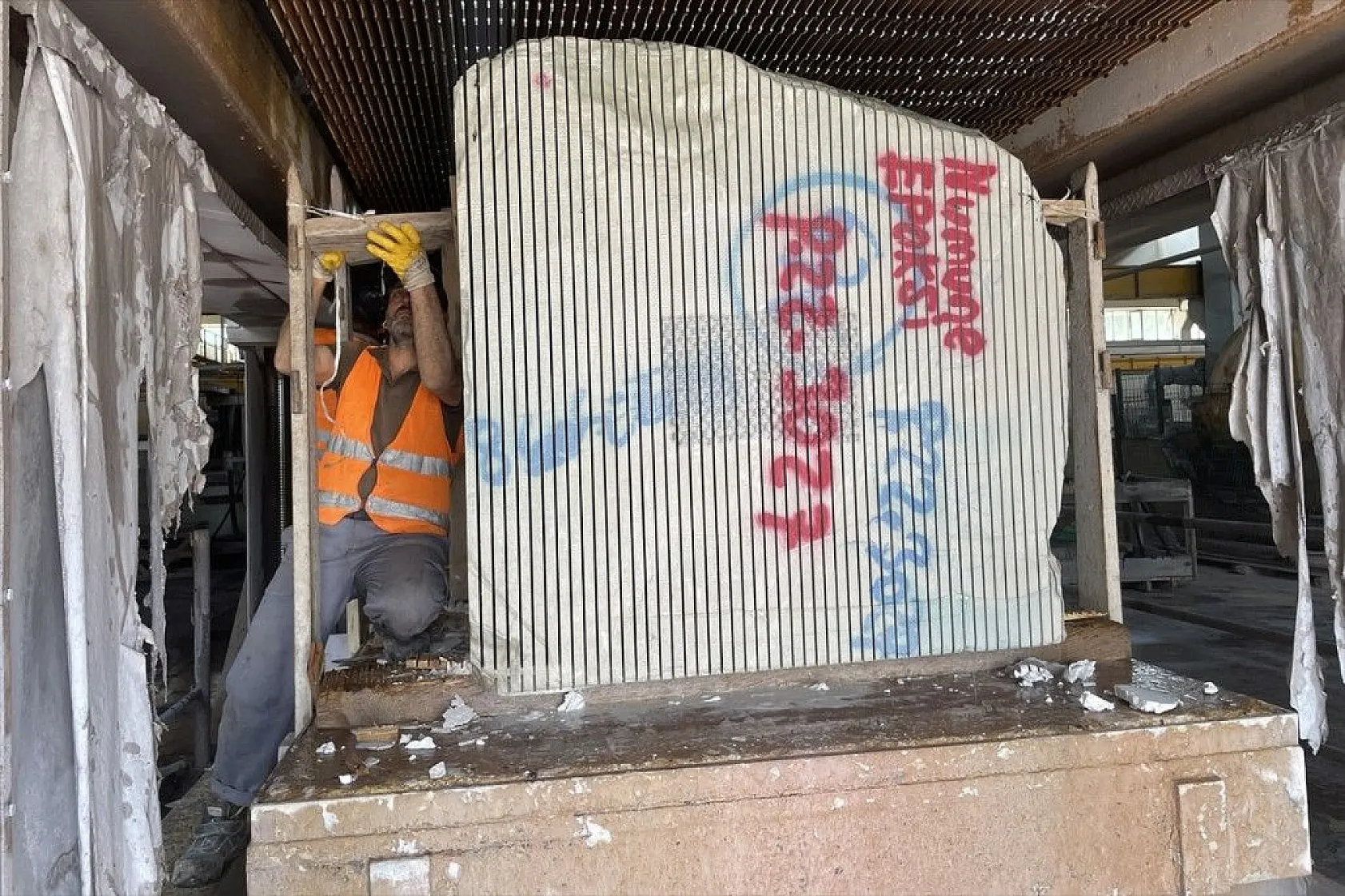 Elazığ'ın vişne, Diyarbakır'ın siyah inci mermeri Kanada ve Avusturya'ya gönderilecek