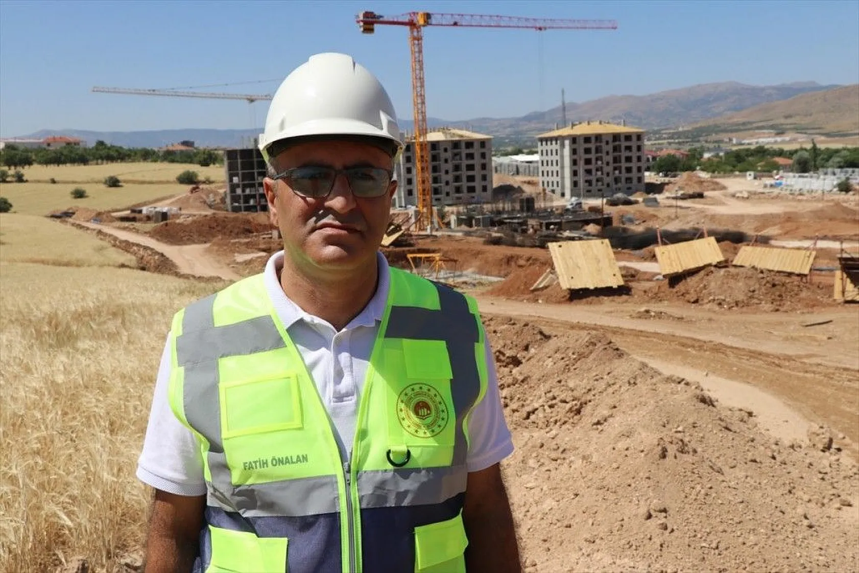 Elazığ'da depremzedeler için 2 bin 936 konut inşa ediliyor