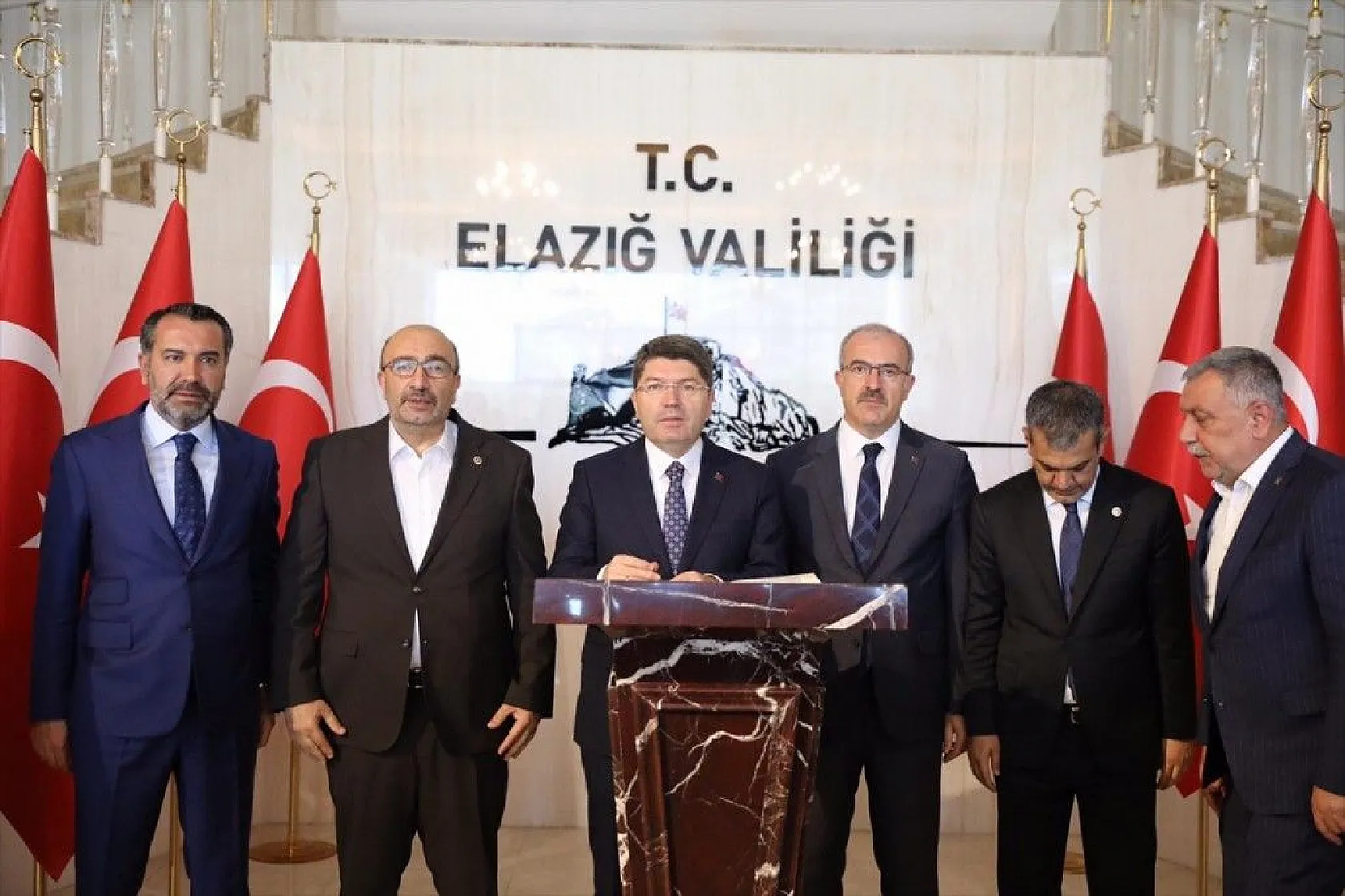 Adalet Bakanı Tunç, Elazığ'da açıklamalarda bulundu