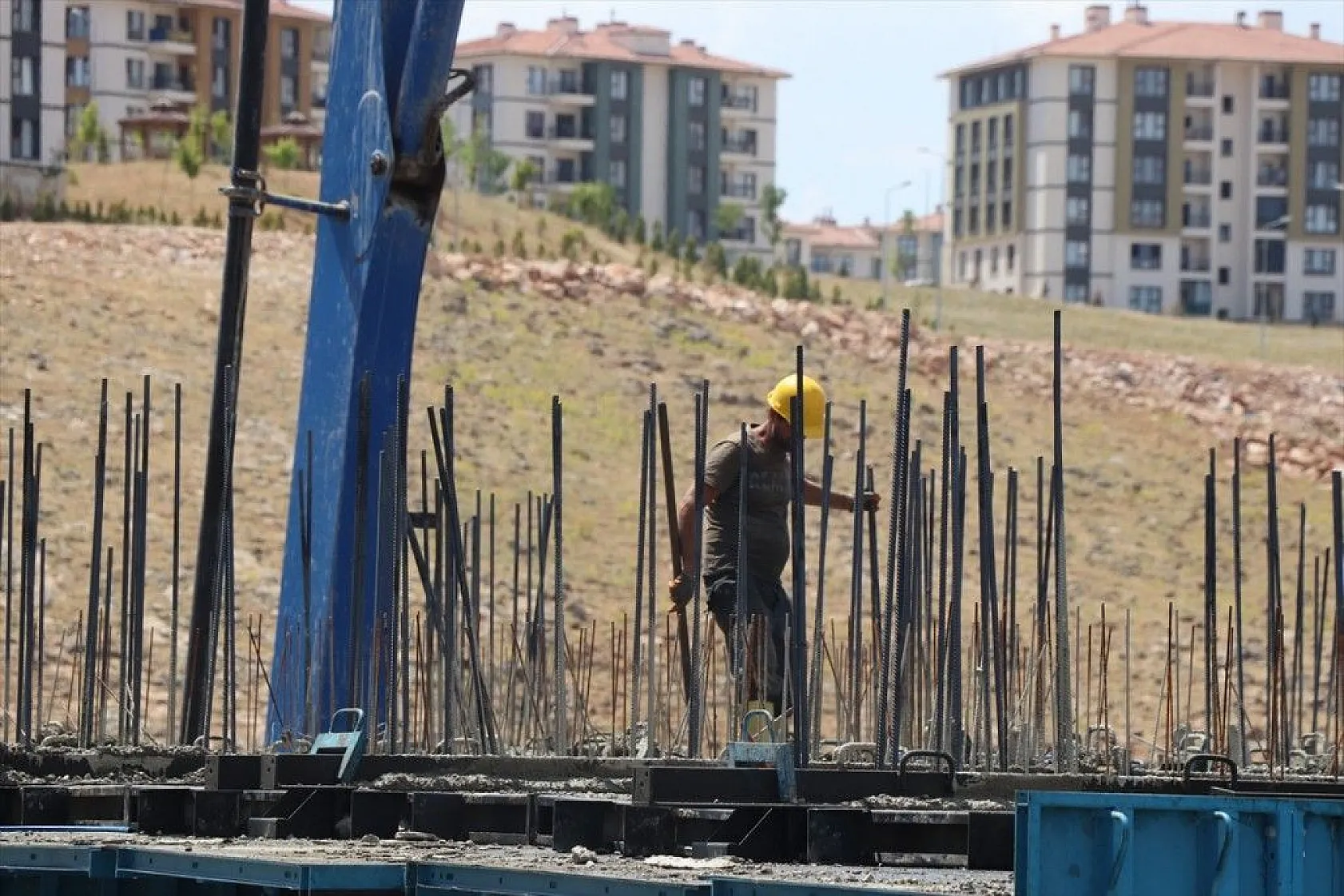 Elazığ'da 2 bin 936 deprem konutunun inşası sürüyor