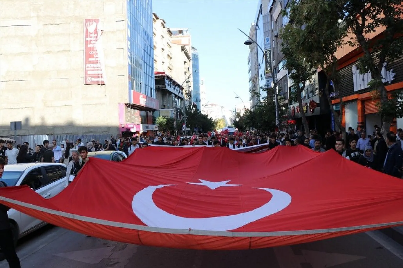 Elazığ'da '26. Uluslararası Hazar Şiir Akşamları' başladı