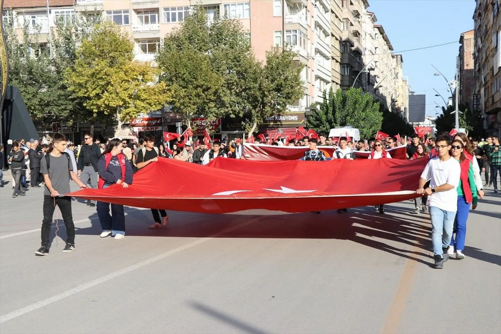 Elazığ'da '26. Uluslararası Hazar Şiir Akşamları' başladı