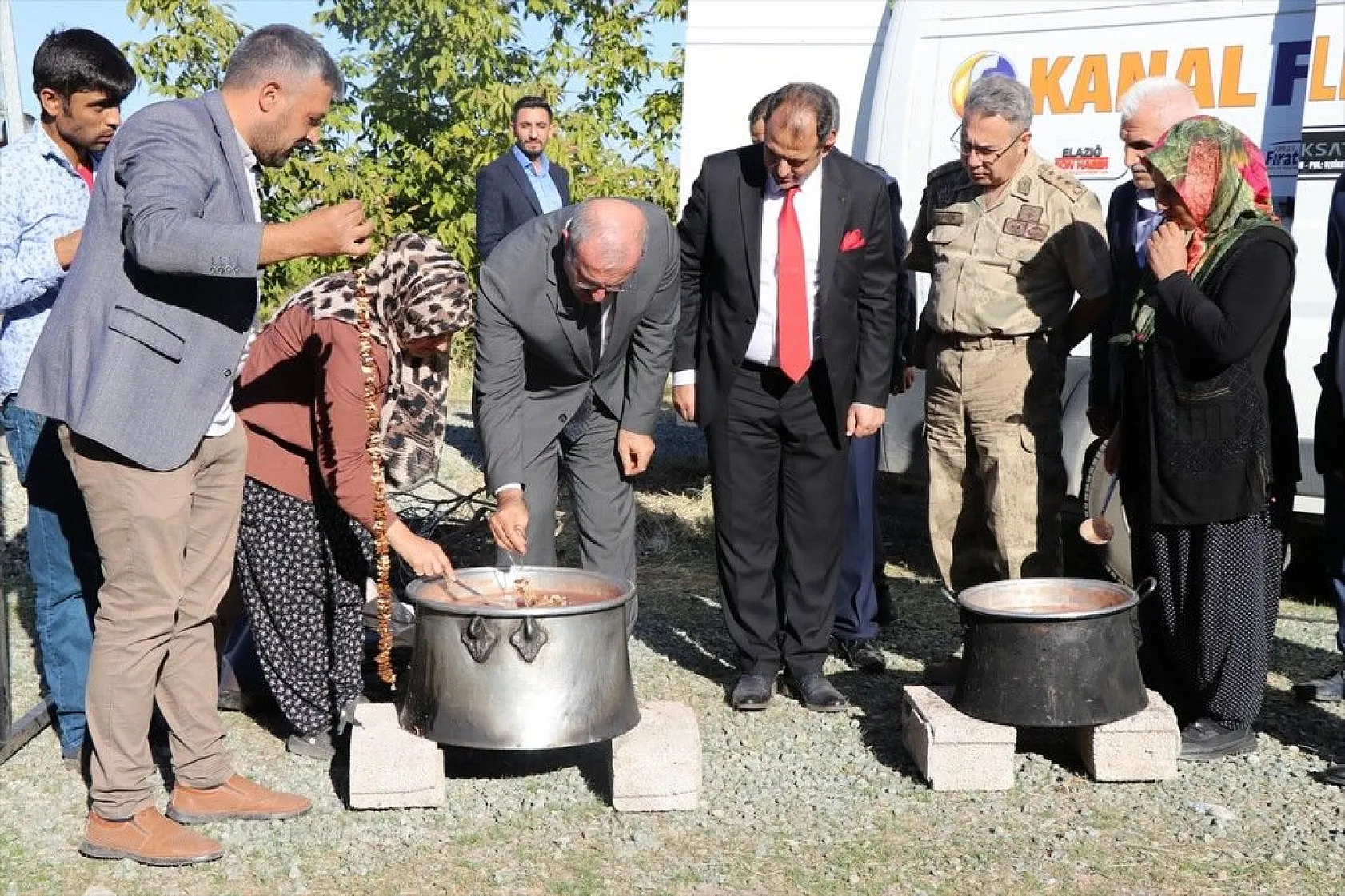 '17. Geleneksel Üzüm Festivali ve Bağ Bozumu' etkinliği yapıldı