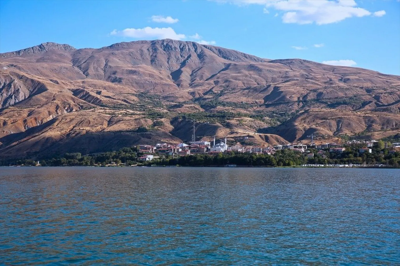 Tektonik göllerde su seviyesindeki ani artış 'depremin habercisi' olabilir