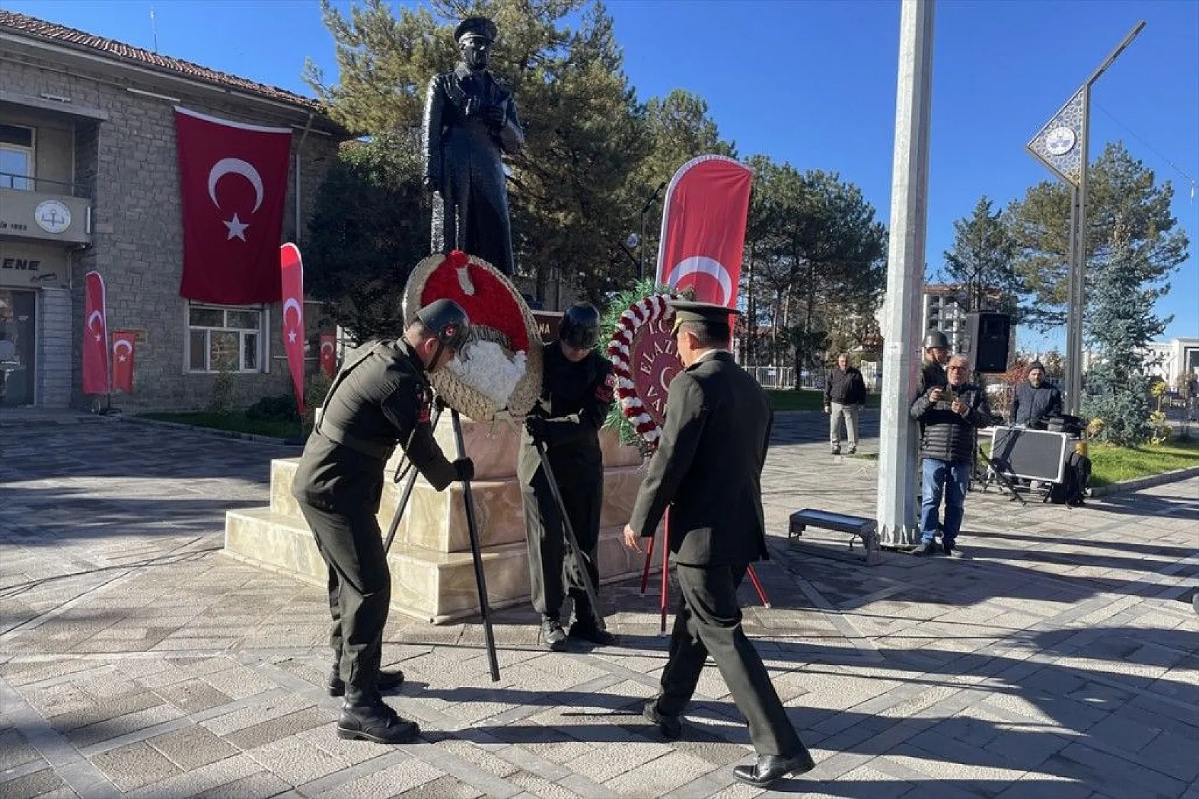 Atatürk'ün Elazığ'a gelişinin 86. yıl dönümü törenle kutlandı