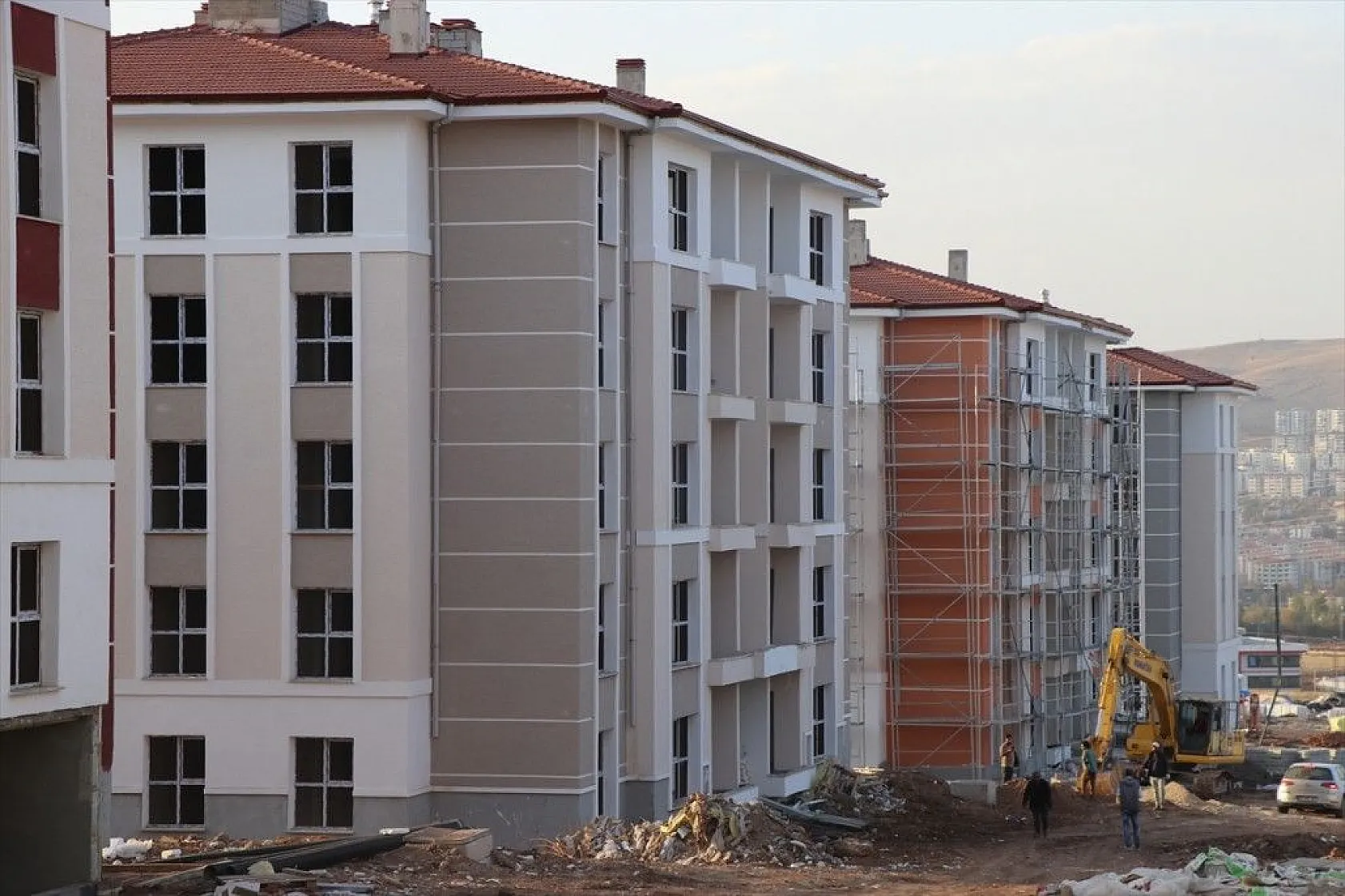 Elazığ'da 2 bin 936 deprem konutunun inşası etap etap ilerliyor