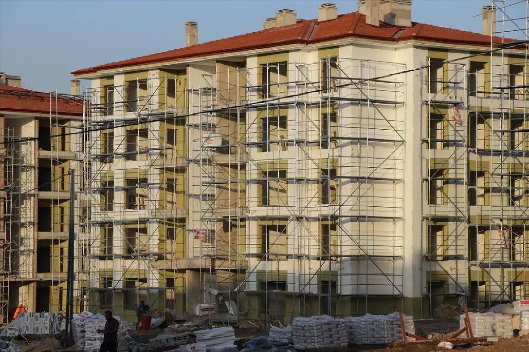Elazığ'da 2 bin 936 deprem konutunun inşası etap etap ilerliyor