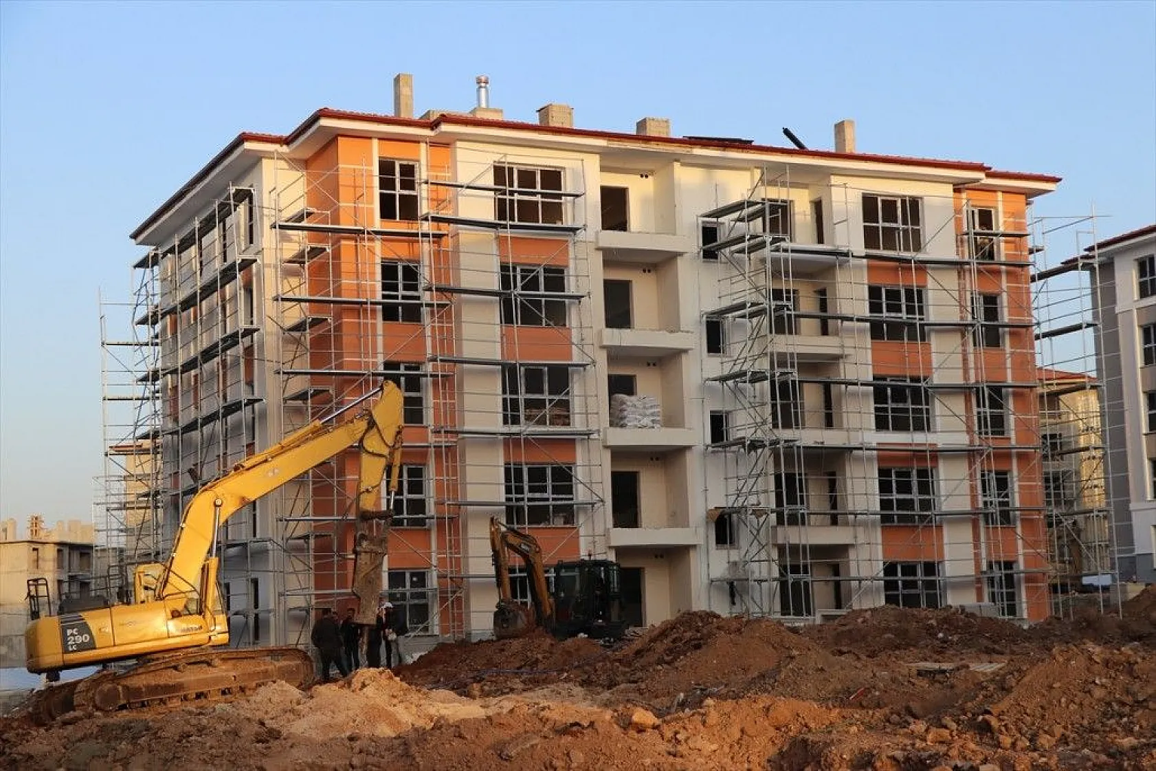 Elazığ'da 2 bin 936 deprem konutunun inşası etap etap ilerliyor