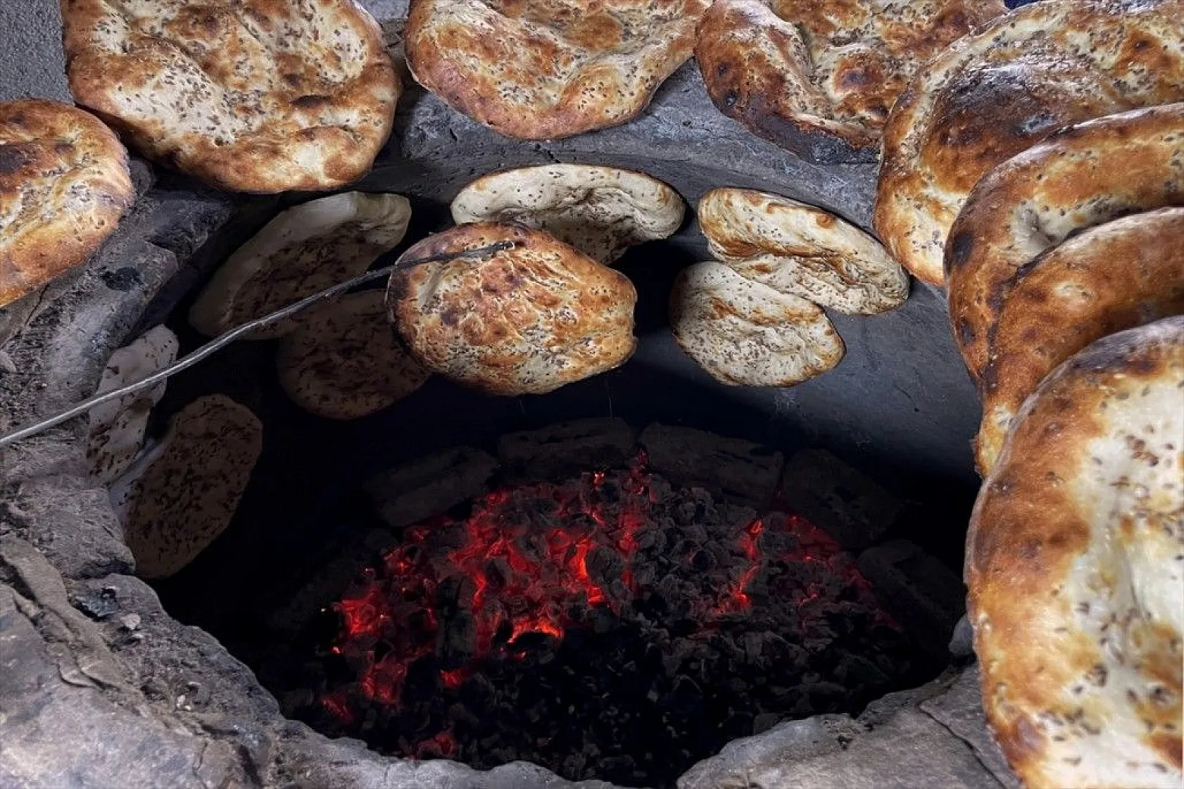 Tandır, ekmek kapıları oldu