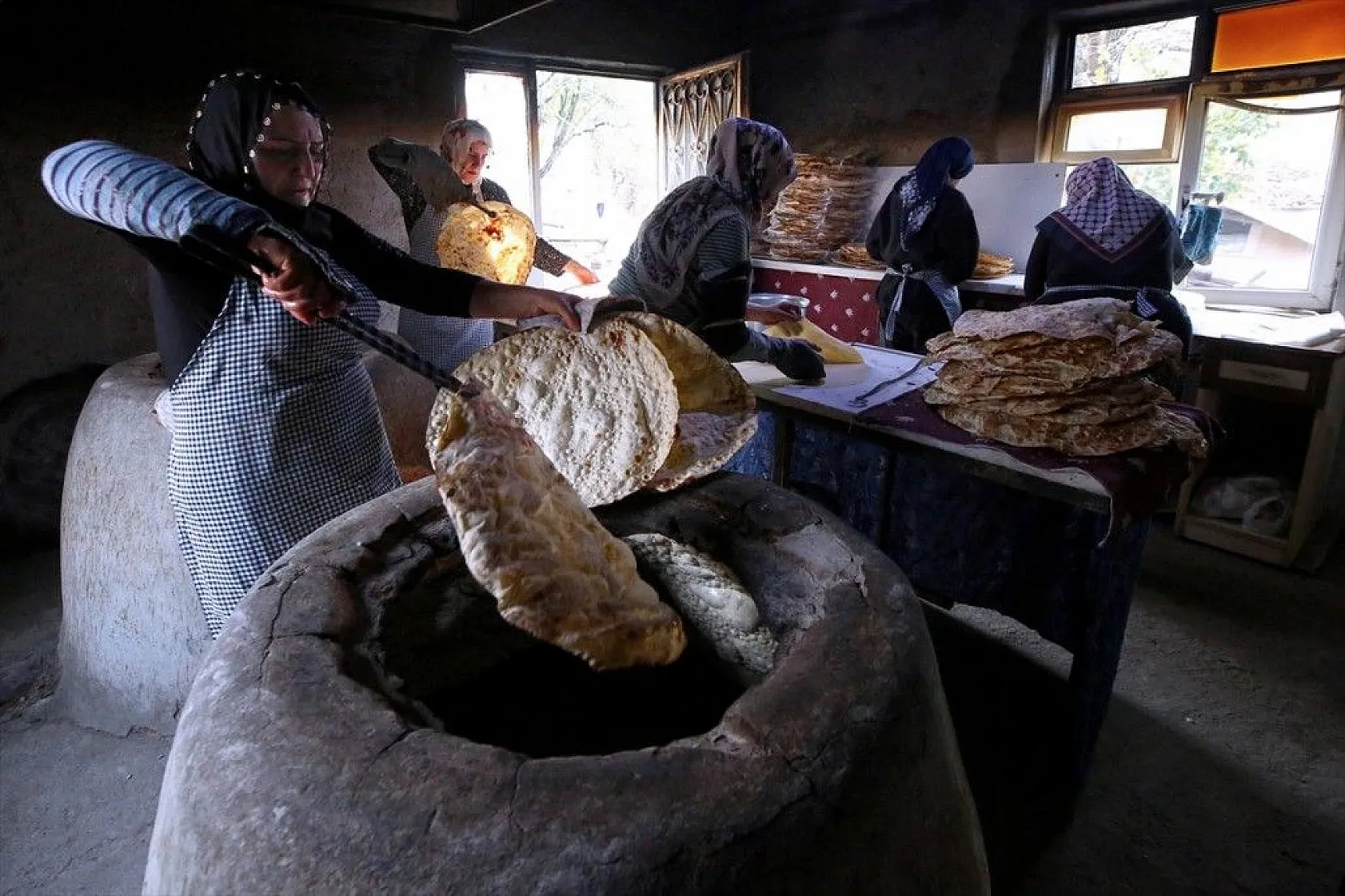 Tandır, ekmek kapıları oldu
