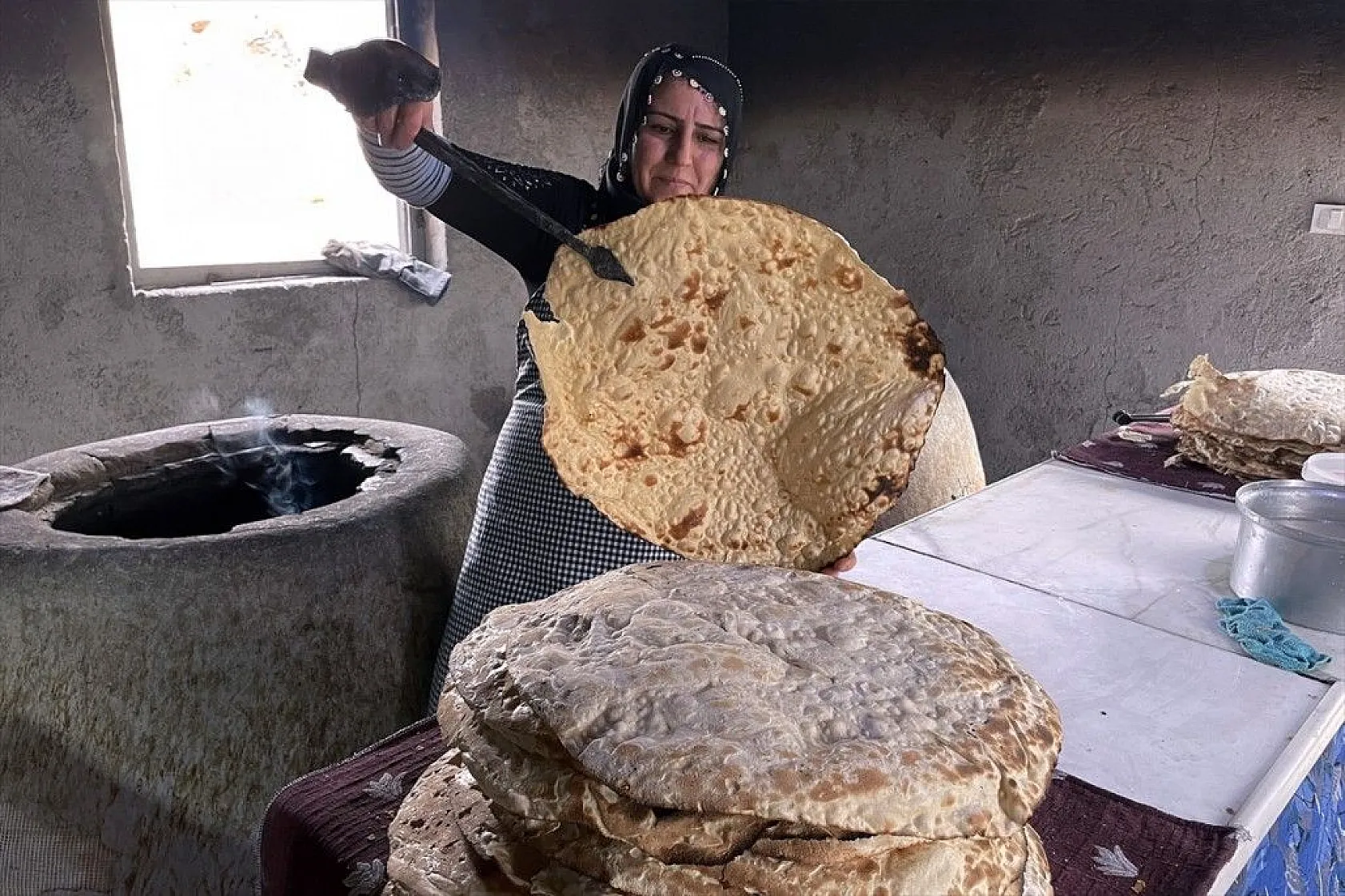 Tandır, ekmek kapıları oldu