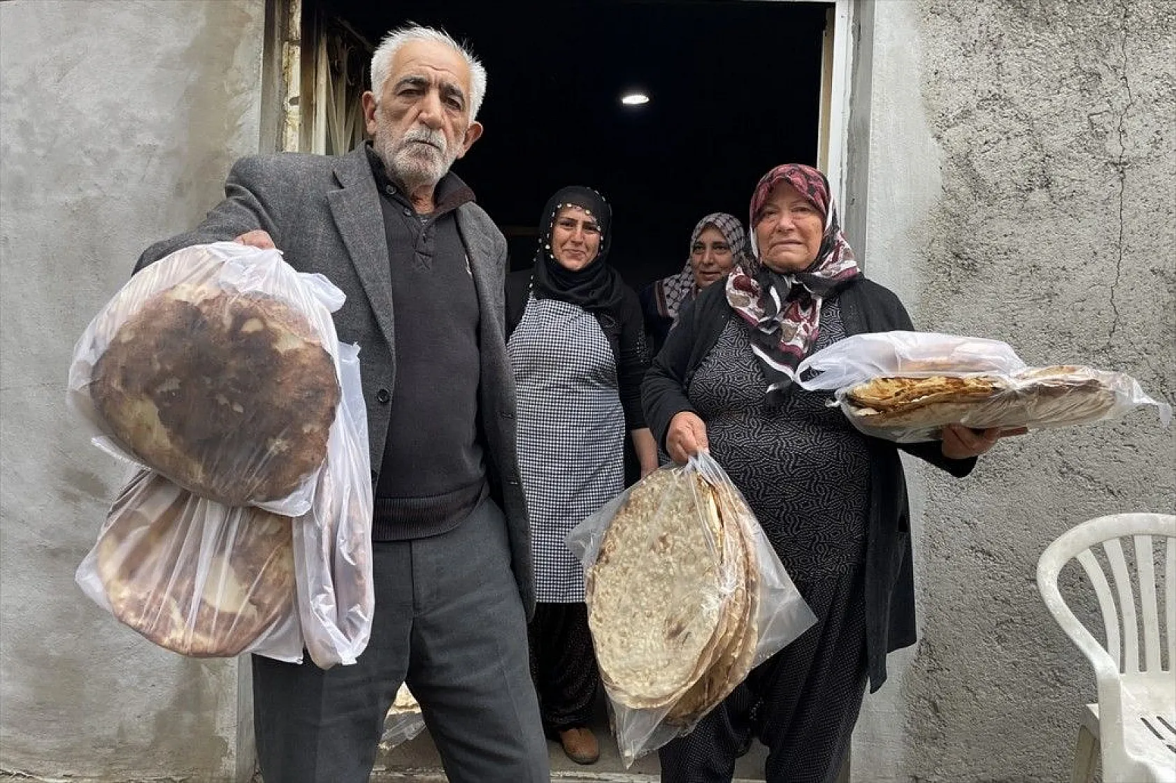 Tandır, ekmek kapıları oldu
