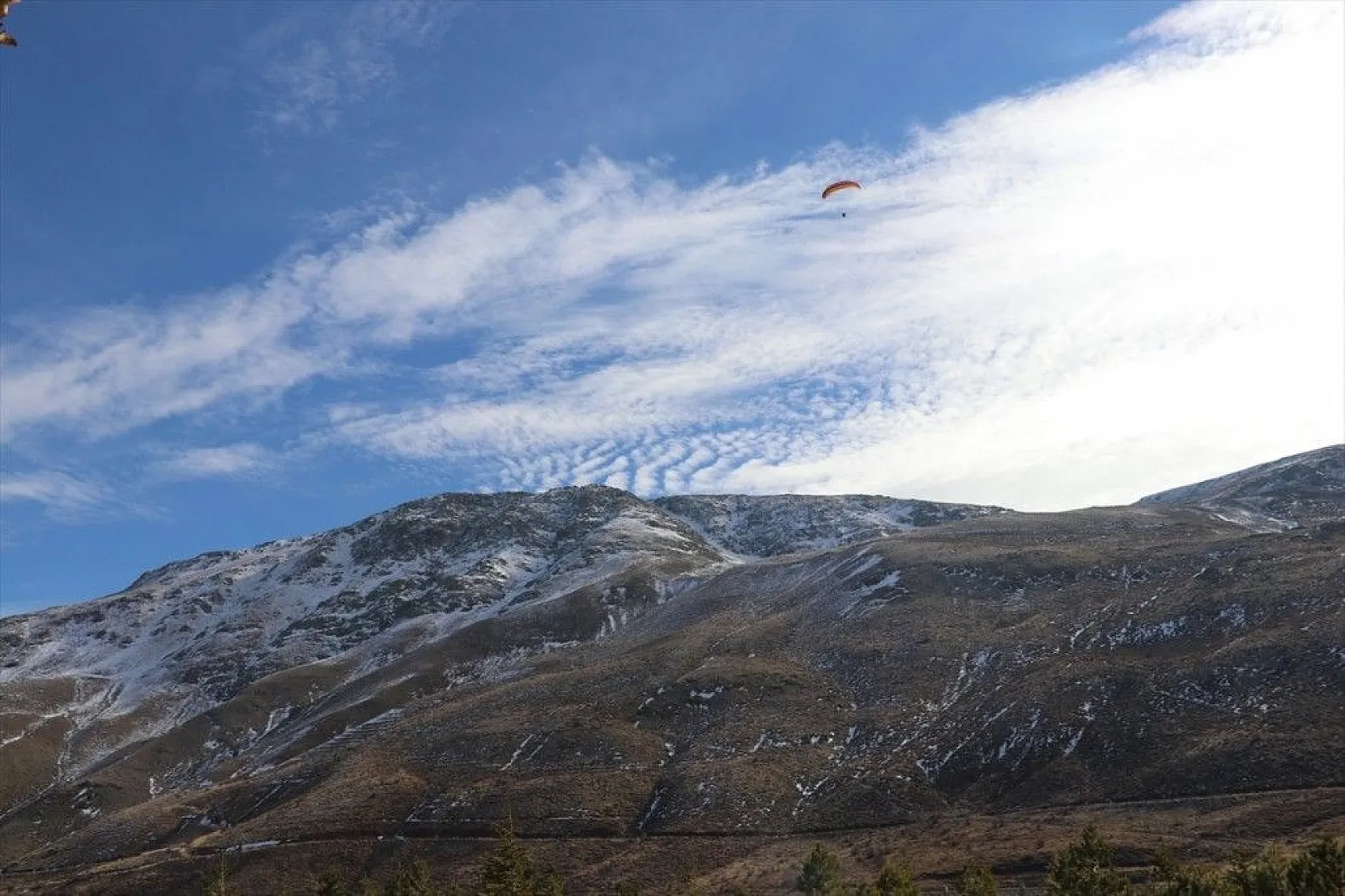 Göl manzaralı kayak merkezi yeni sezon için gün sayıyor