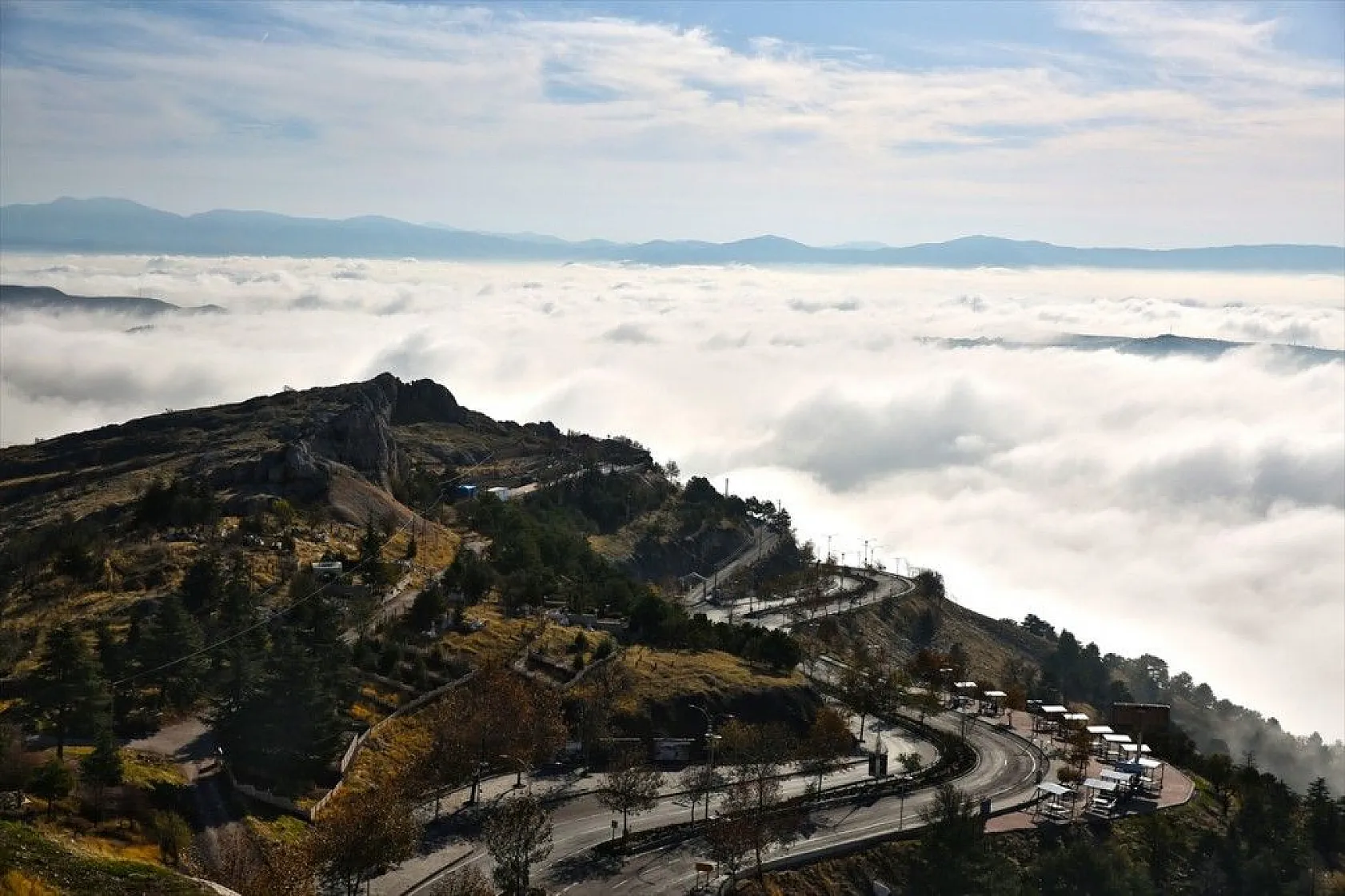 Elazığ sis bulutuyla kaplandı