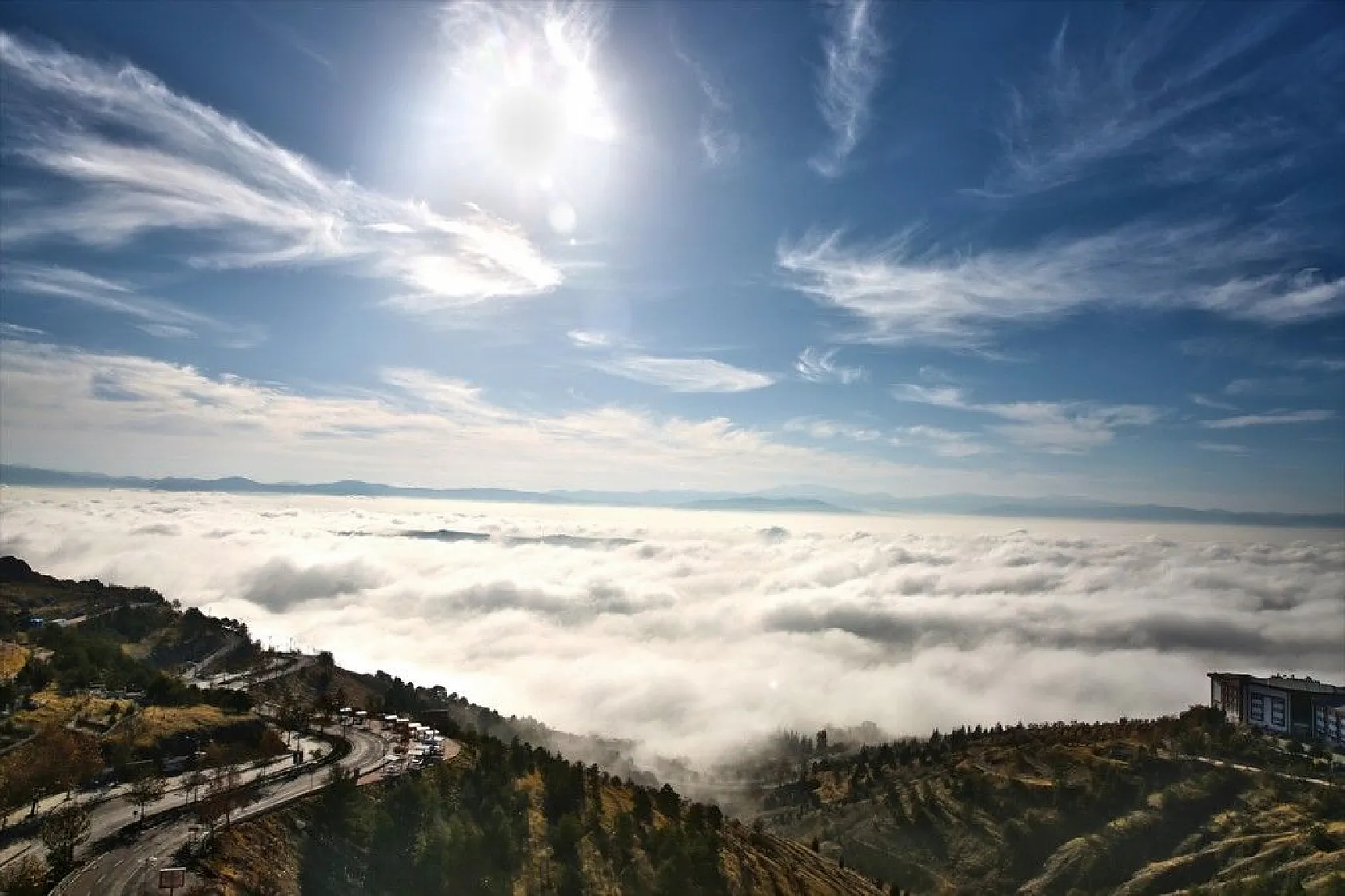 Elazığ sis bulutuyla kaplandı
