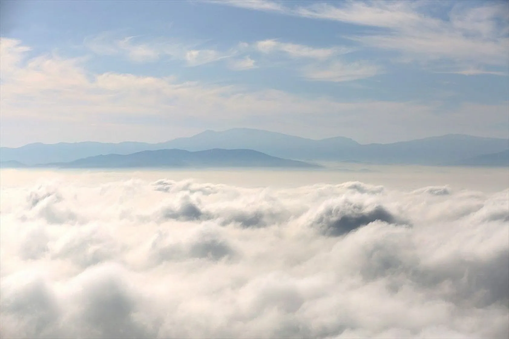 Elazığ sis bulutuyla kaplandı