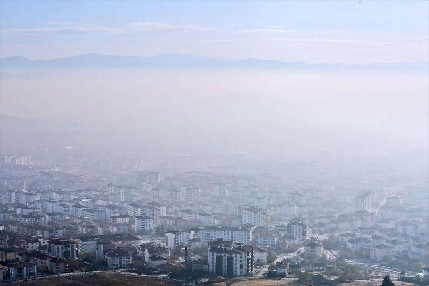 Elazığ sis bulutuyla kaplandı