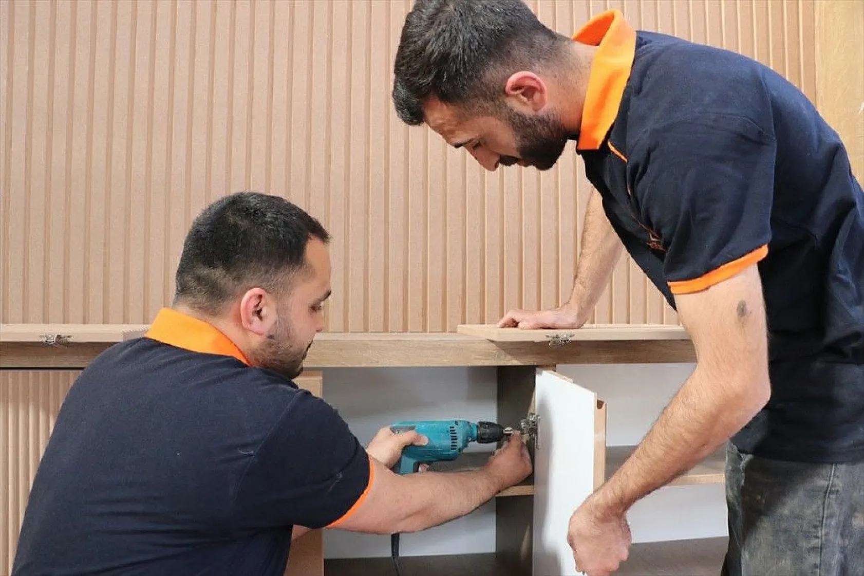 Enerjisini GES'ten sağlayan fabrika ihtiyaç fazlası elektriği satıyor