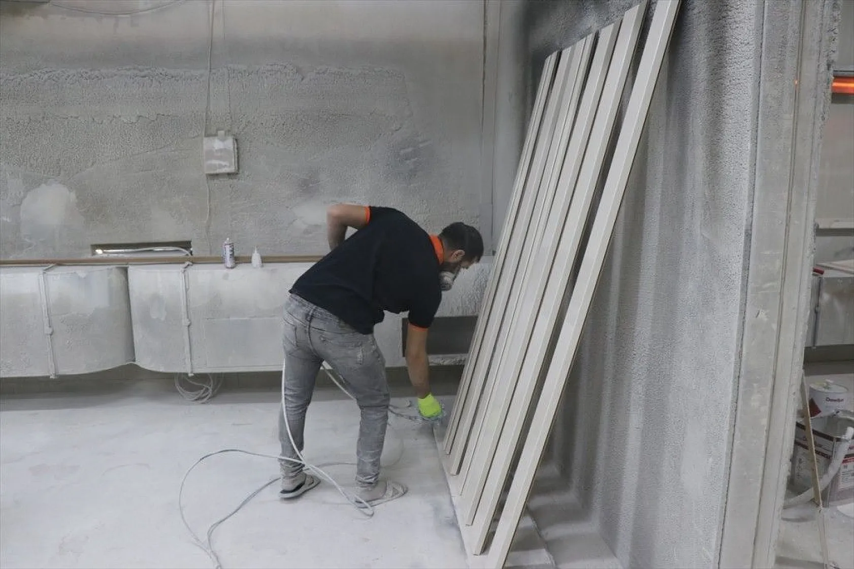 Enerjisini GES'ten sağlayan fabrika ihtiyaç fazlası elektriği satıyor